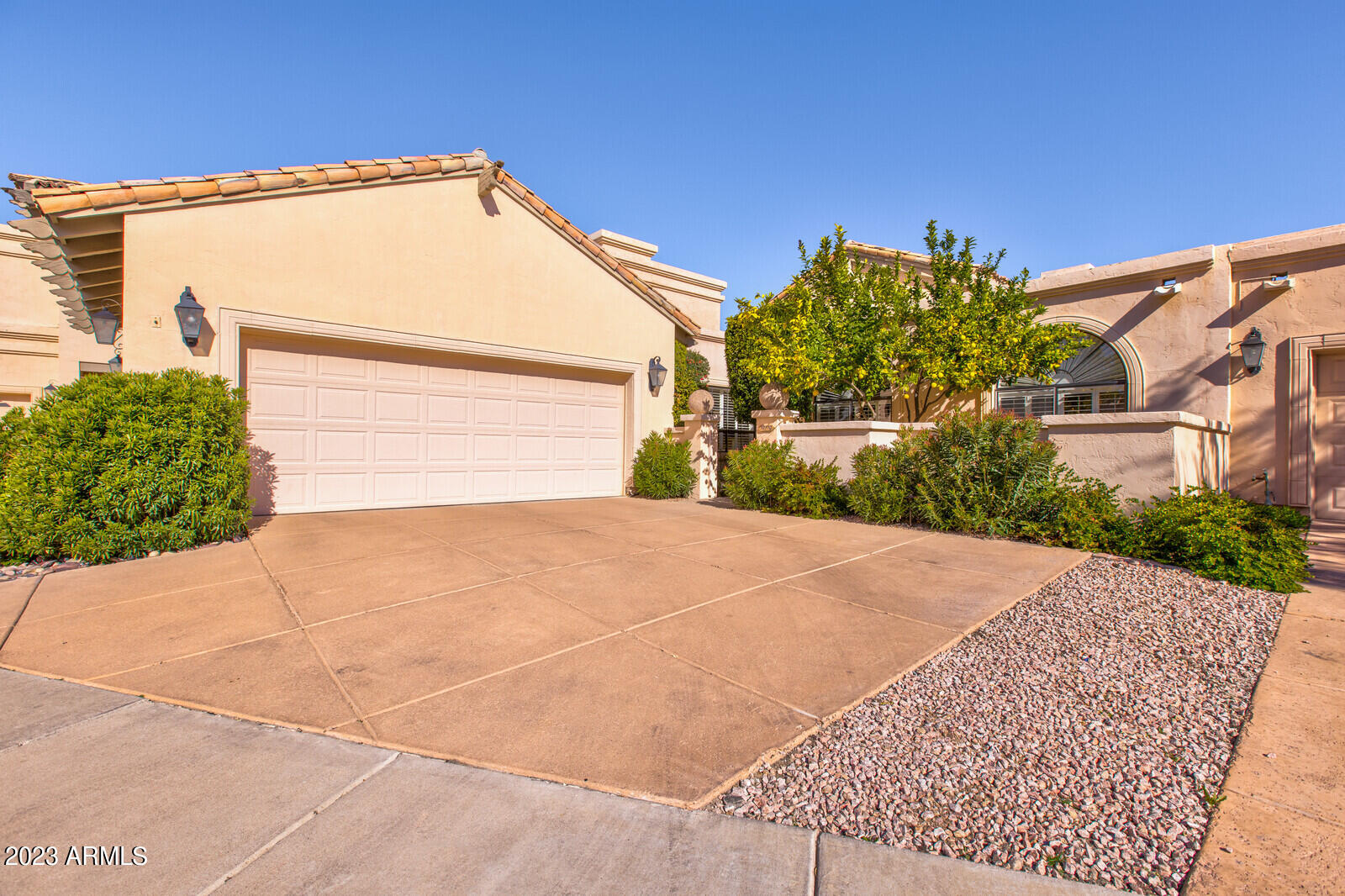 10110 E TOPAZ Drive