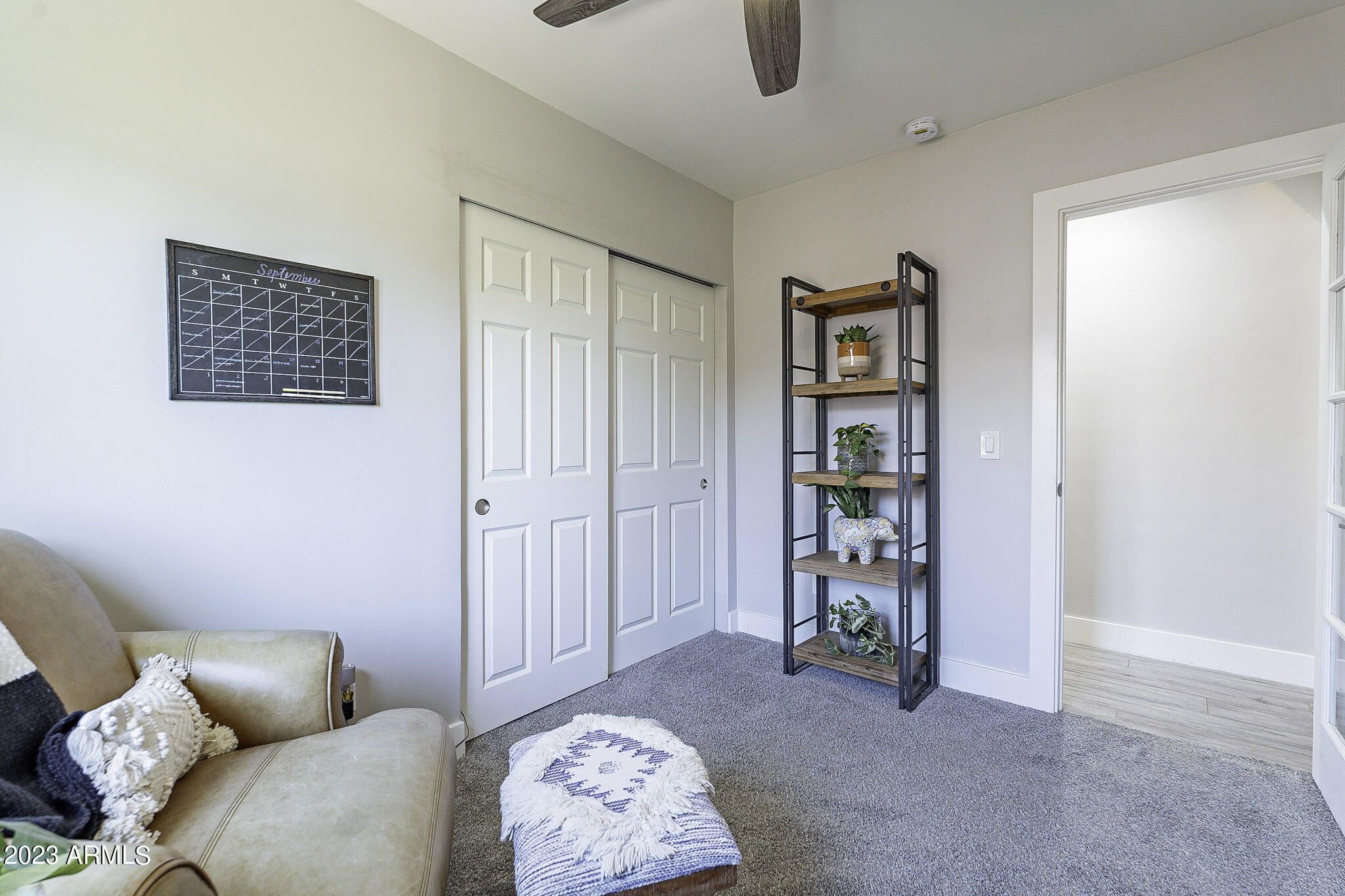 1116 W TURNEY Avenue