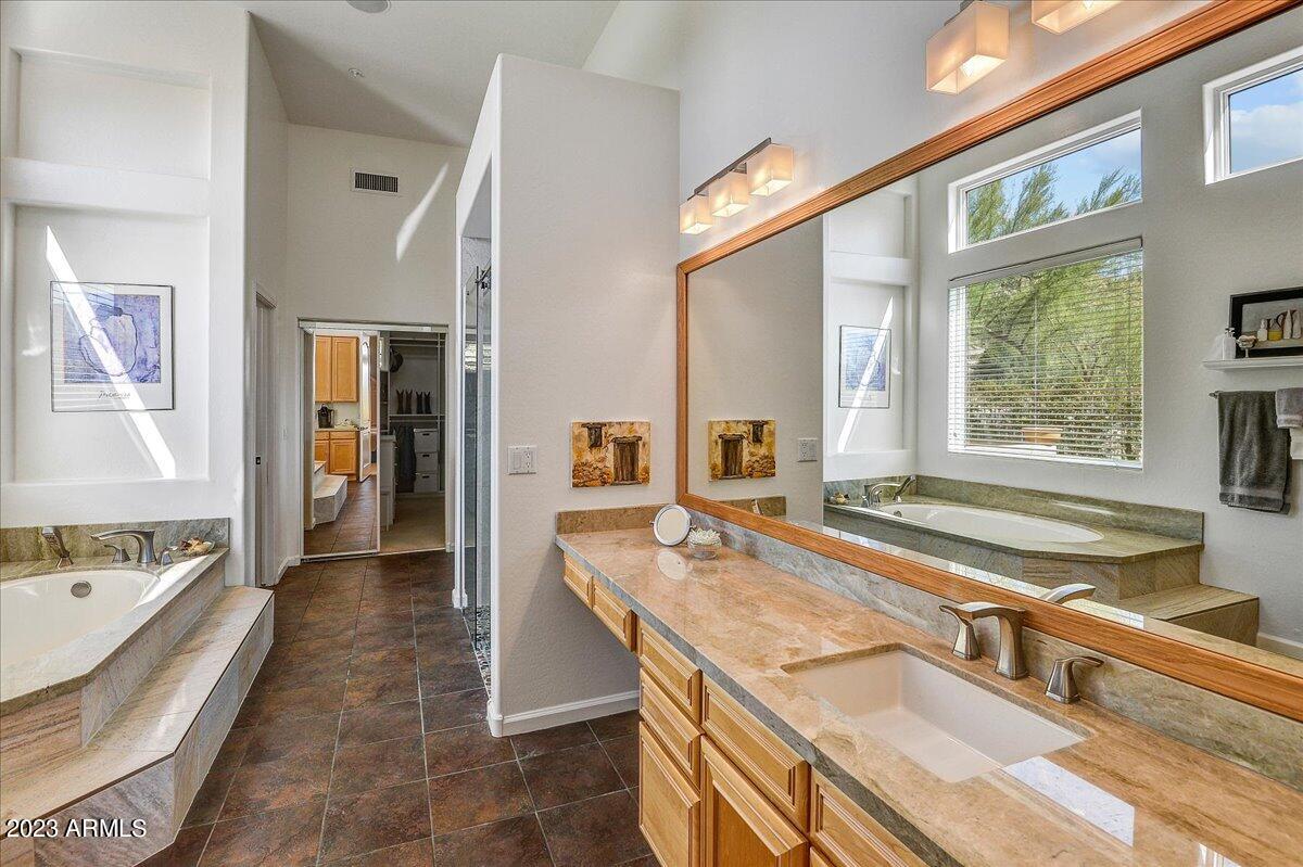 11555 E Buckskin Trail