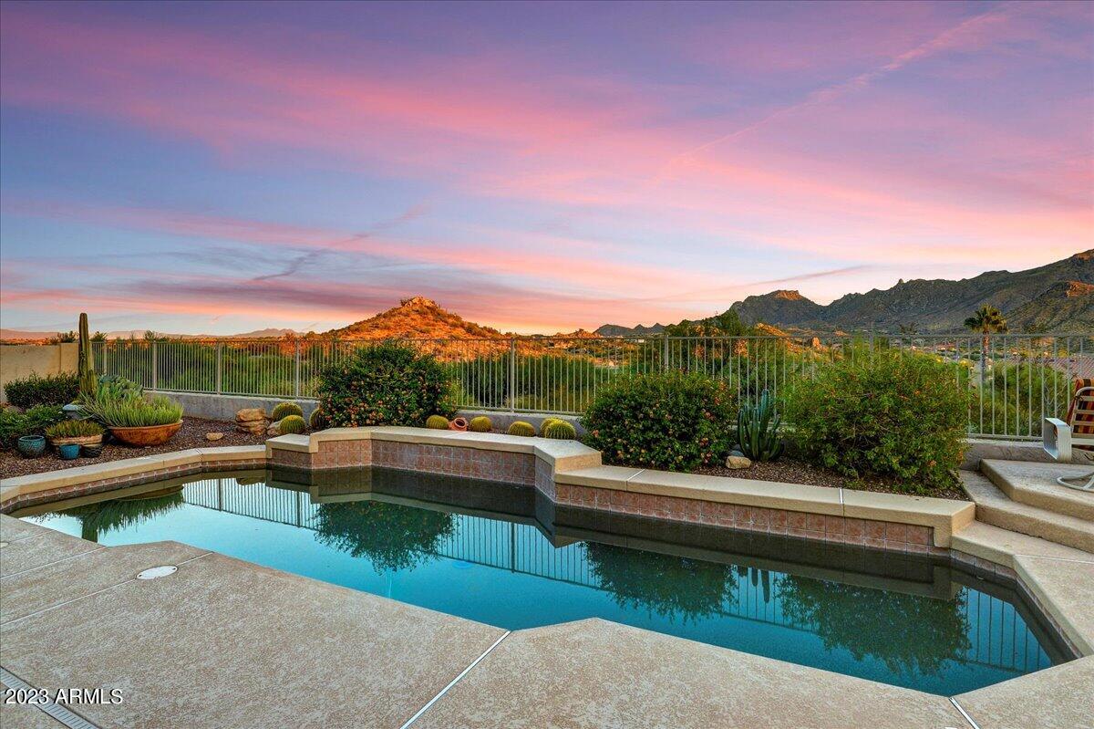 11555 E Buckskin Trail