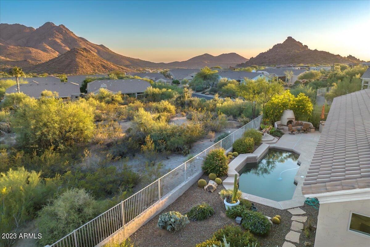 11555 E Buckskin Trail