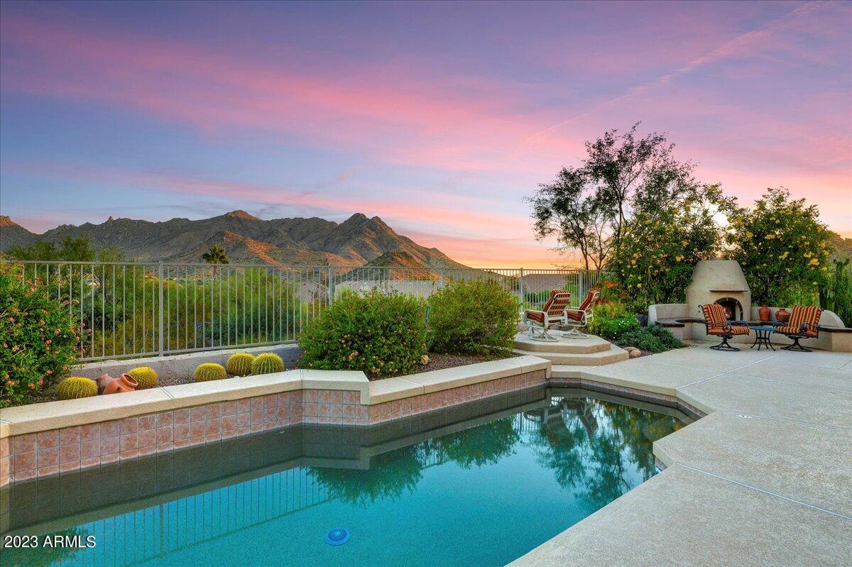 11555 E Buckskin Trail