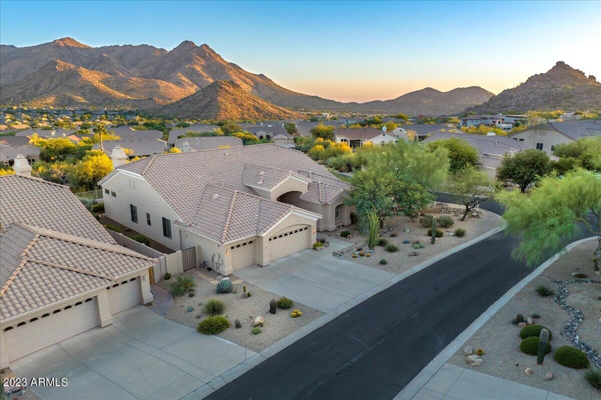 11555 E Buckskin Trail