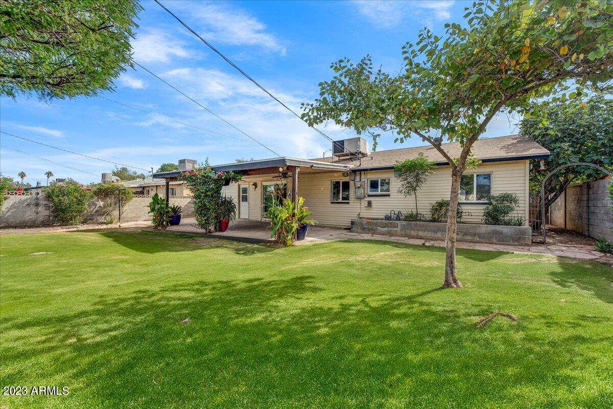 7736 E CATALINA Drive