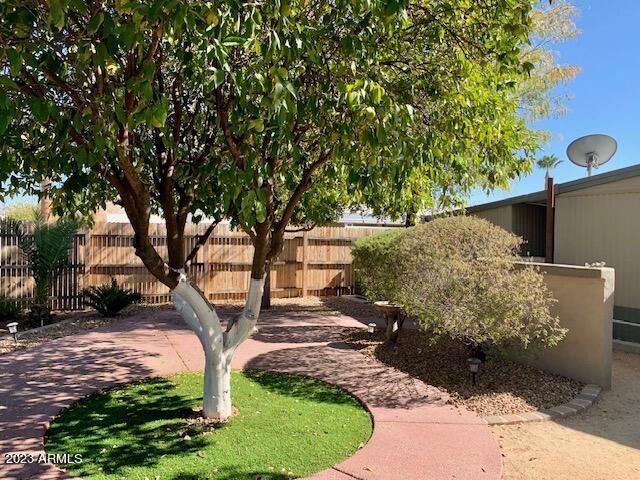 3438 E BEVERLY Lane