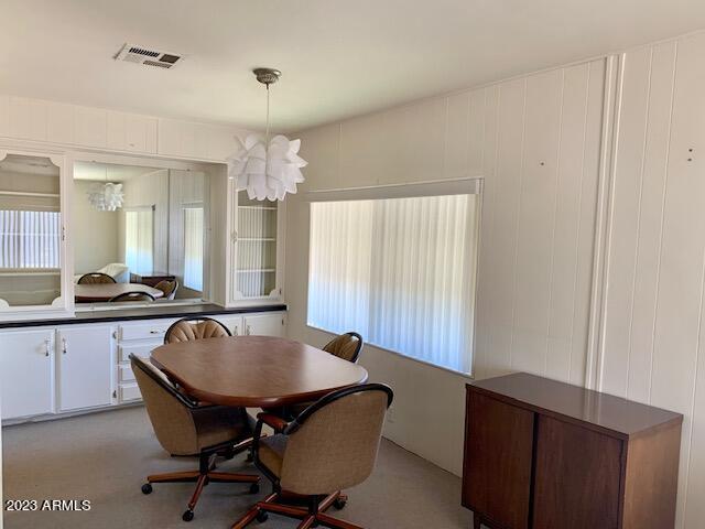 3438 E BEVERLY Lane