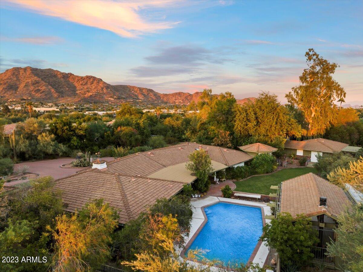 6115 N Camelback Manor Drive Unit: 18