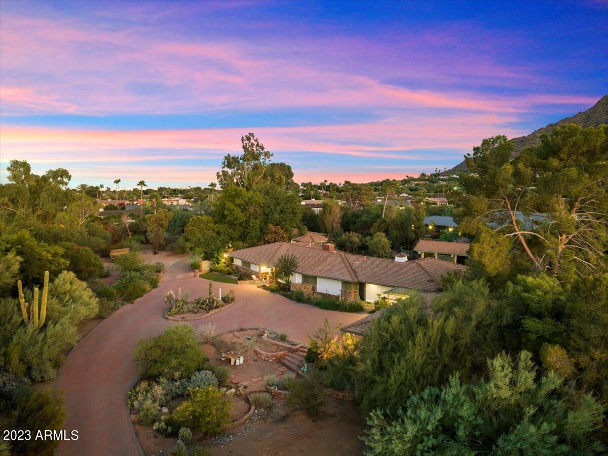 6115 N Camelback Manor Drive Unit: 18