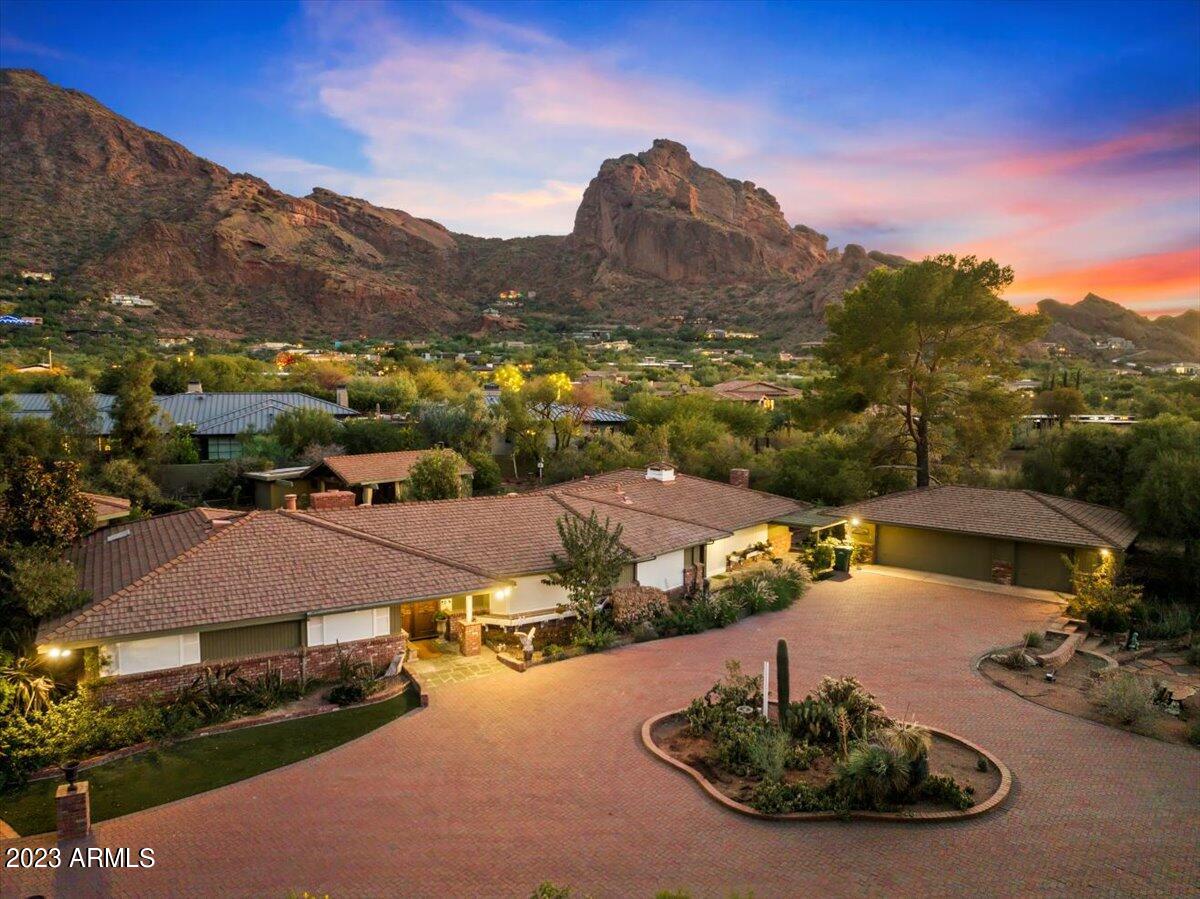6115 N Camelback Manor Drive Unit: 18