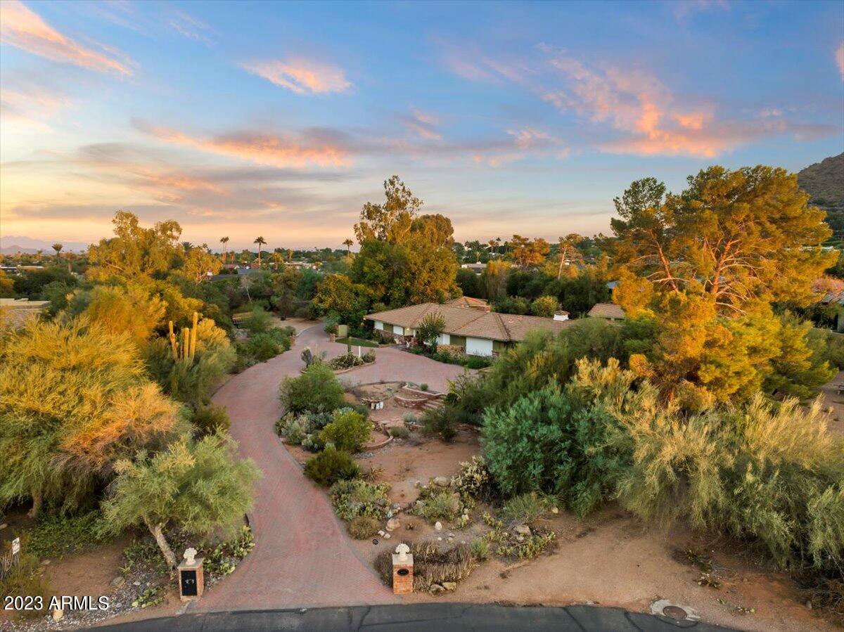 6115 N Camelback Manor Drive Unit: 18