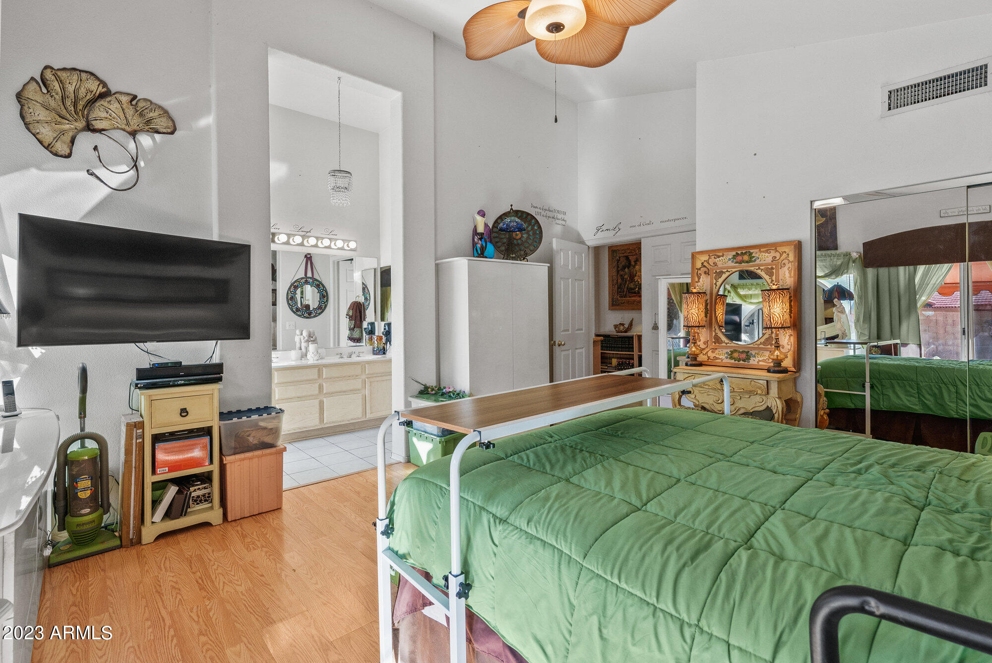 4627 E BIGHORN Avenue