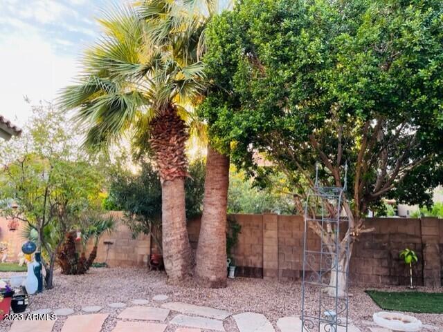 4627 E BIGHORN Avenue