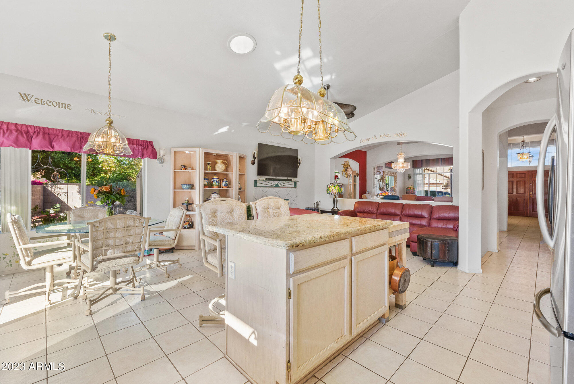 4627 E BIGHORN Avenue