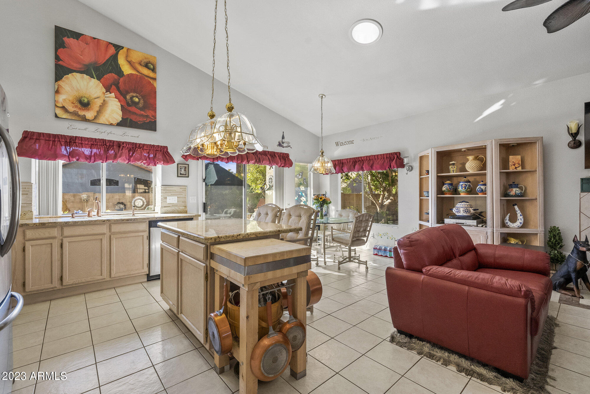 4627 E BIGHORN Avenue