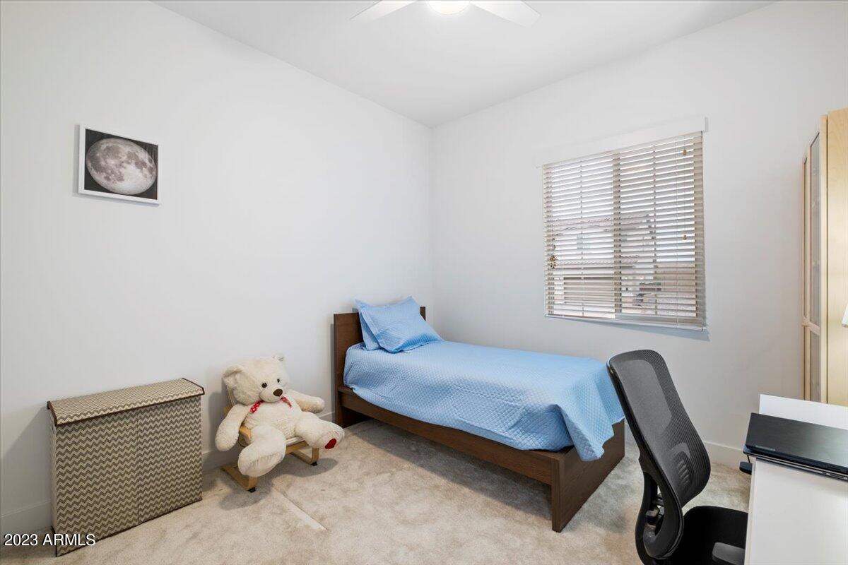 1917 E Villa Linda Drive