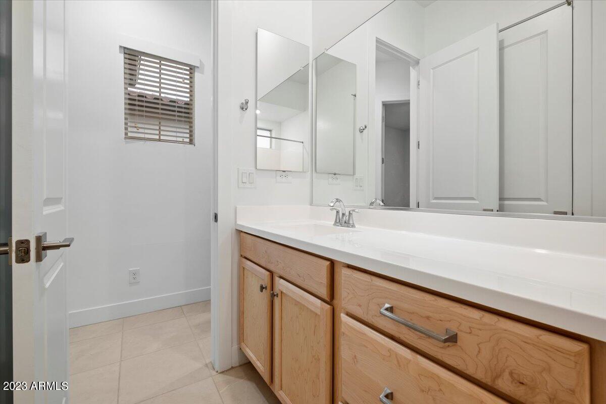 1917 E Villa Linda Drive