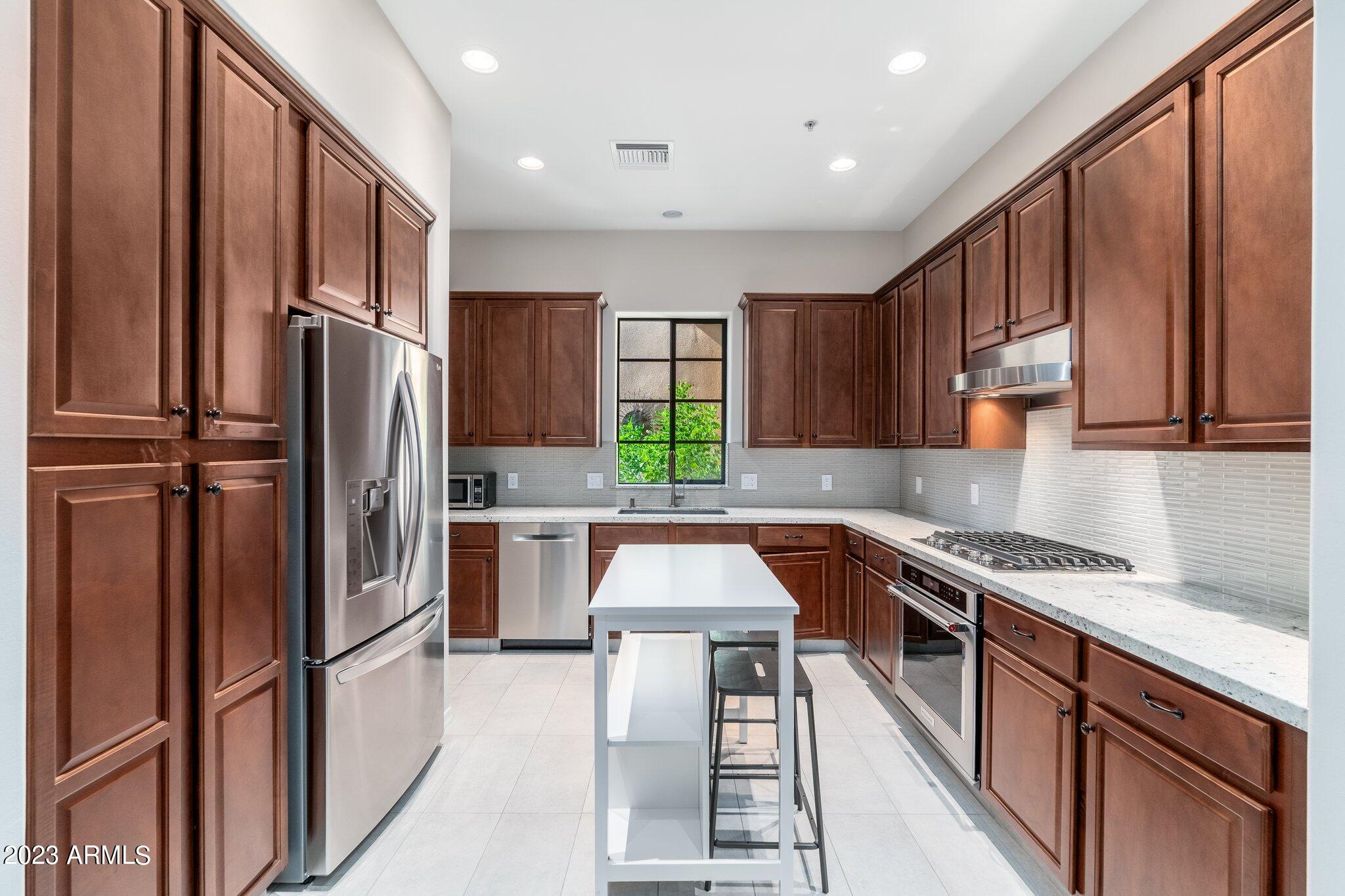 20704 N 90TH Place Unit: 1070