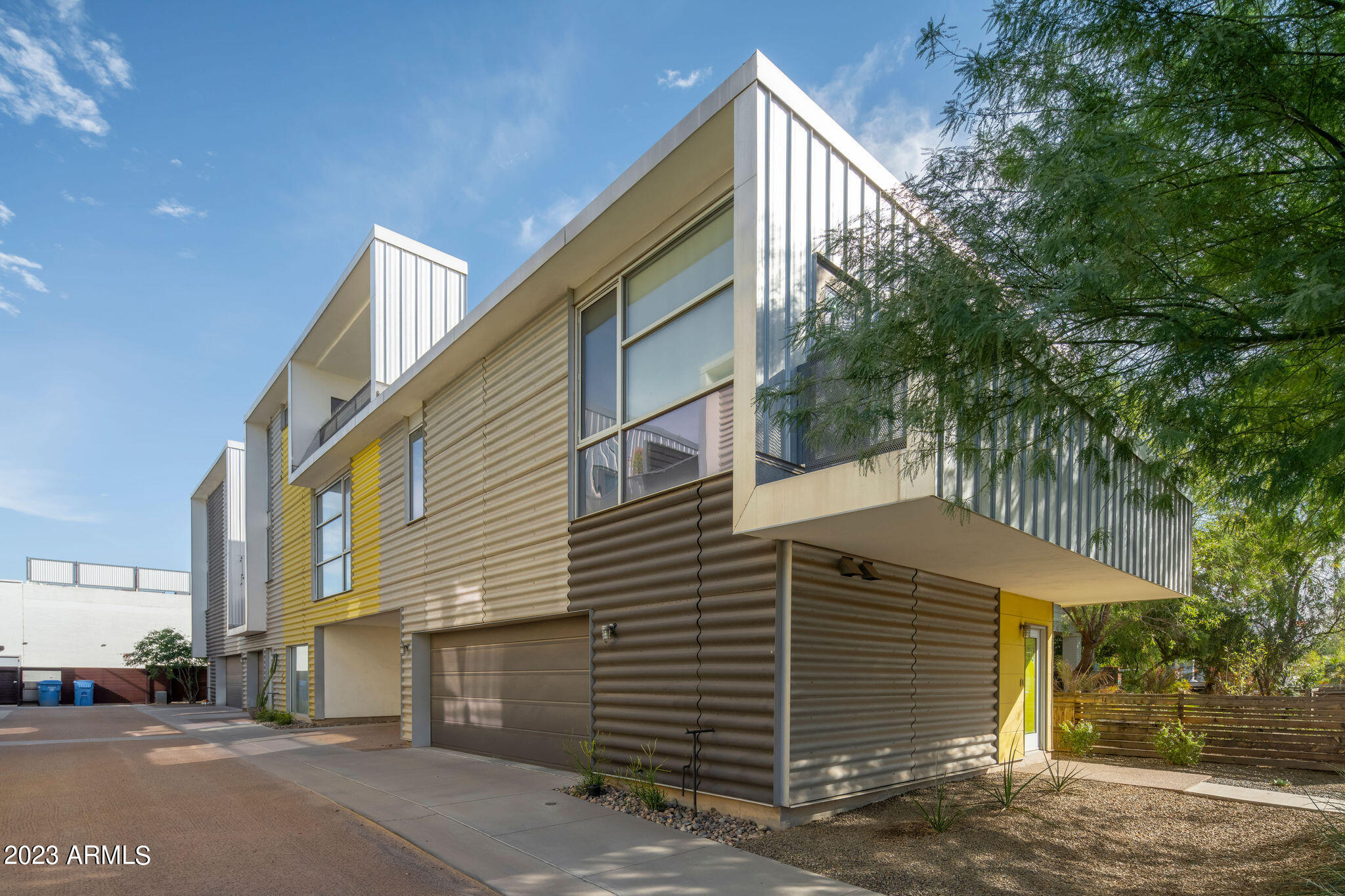 777 W Roosevelt Street Unit: 10