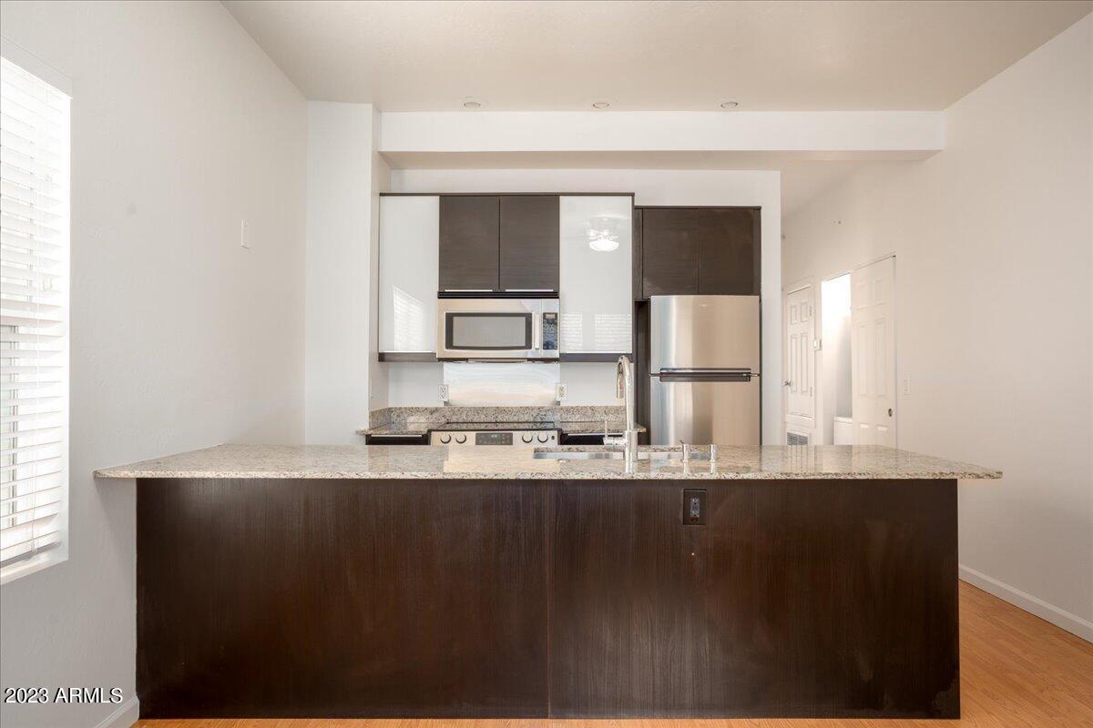 830 N 2ND Avenue Unit: 1