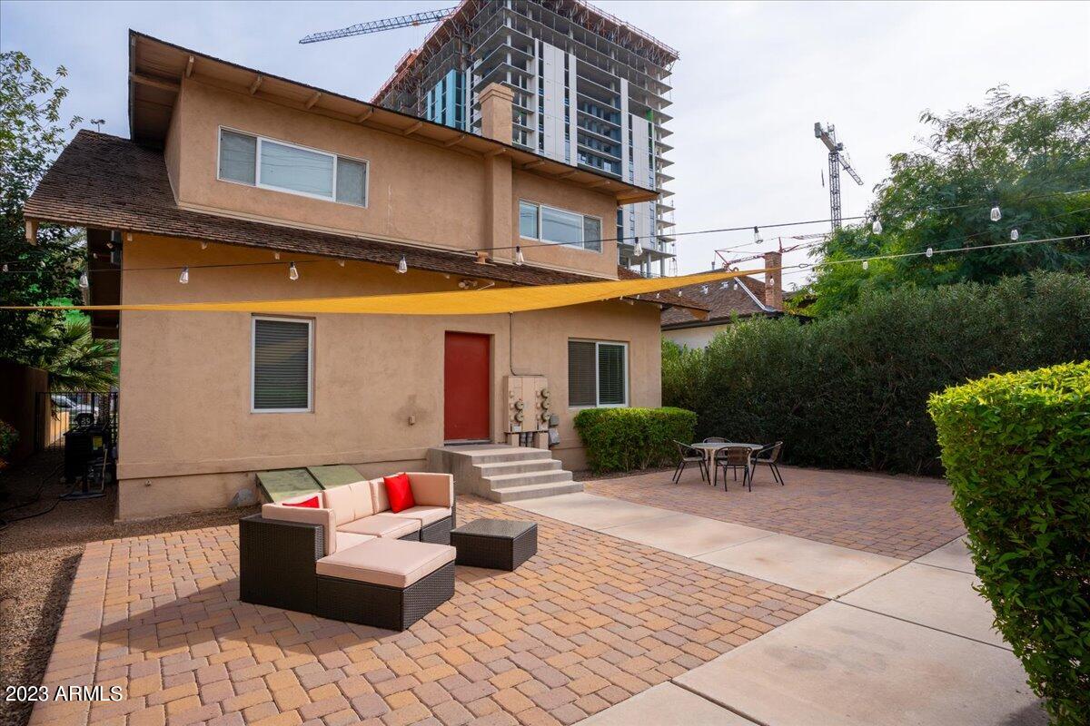 830 N 2ND Avenue Unit: 1