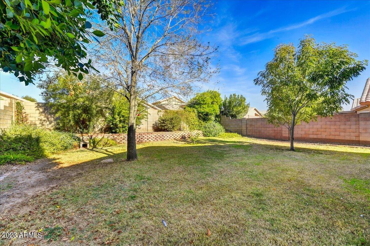 4438 E DRY CREEK Road