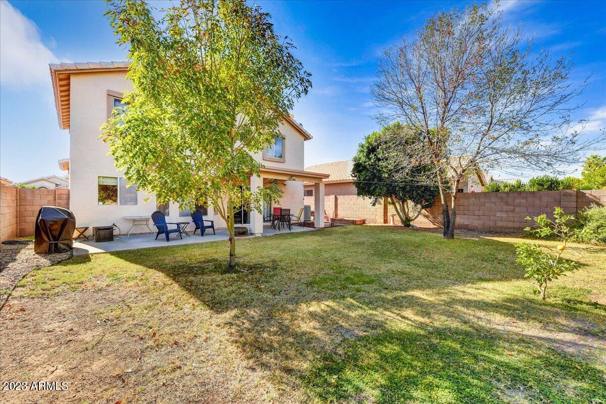 4438 E DRY CREEK Road