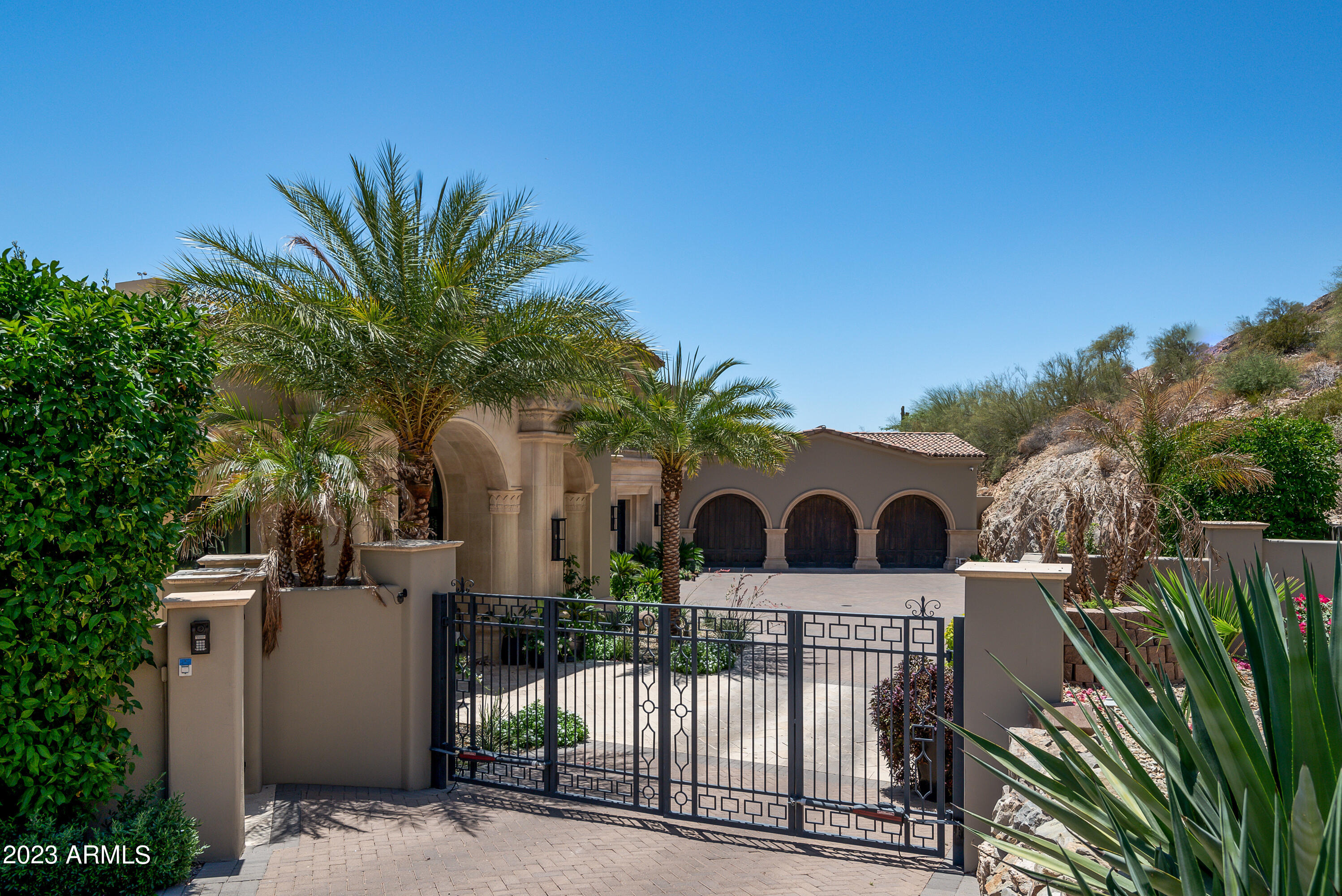 7046 N 59TH Place