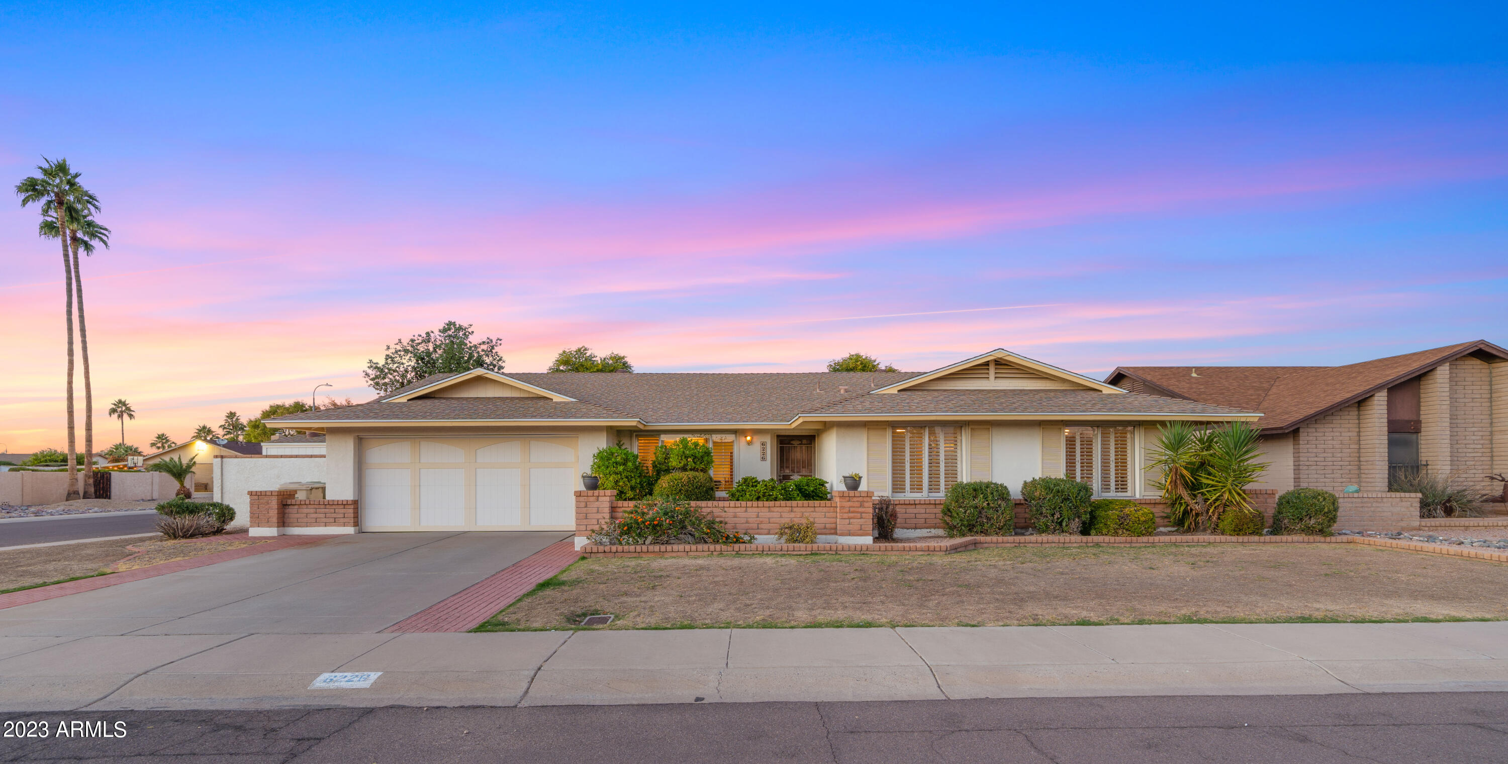 6226 W Charter Oak Road