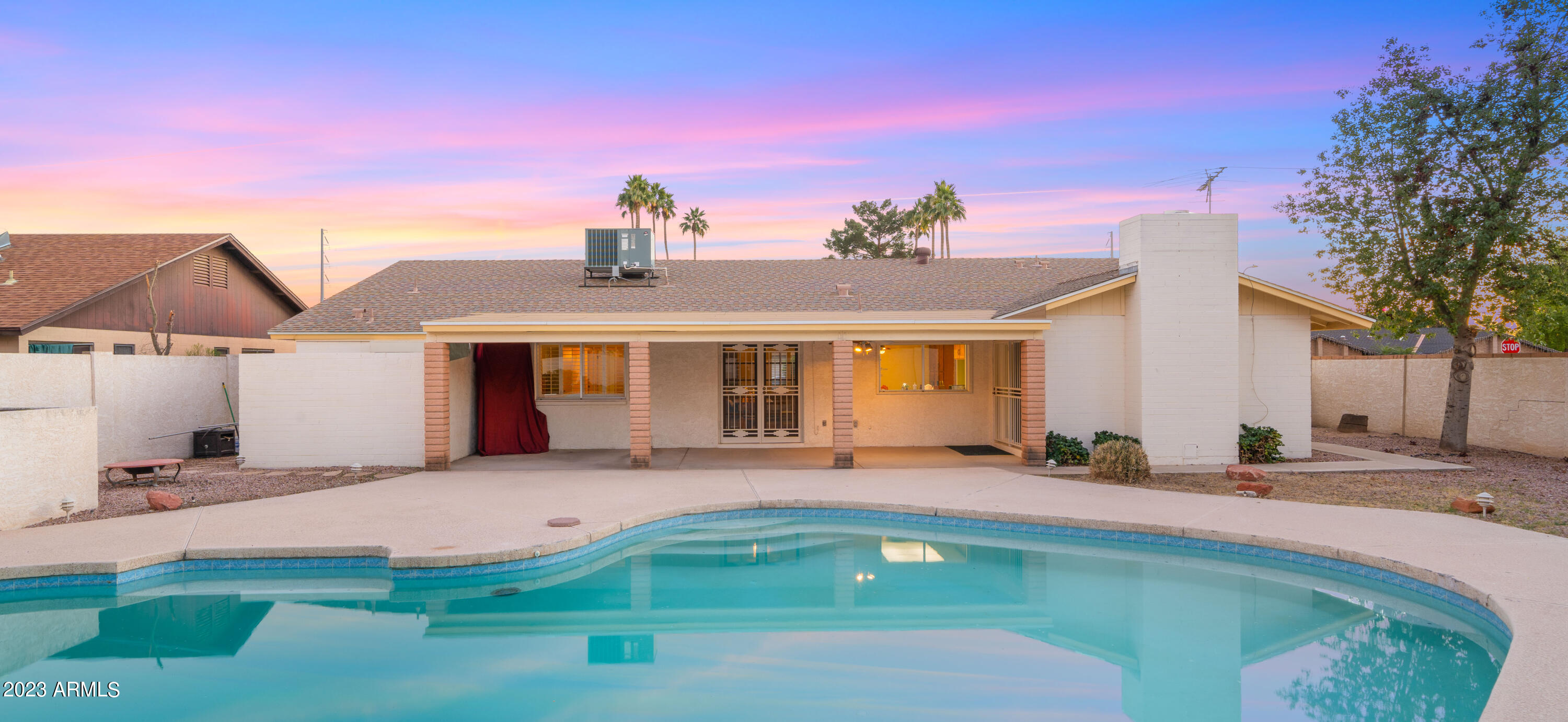 6226 W Charter Oak Road