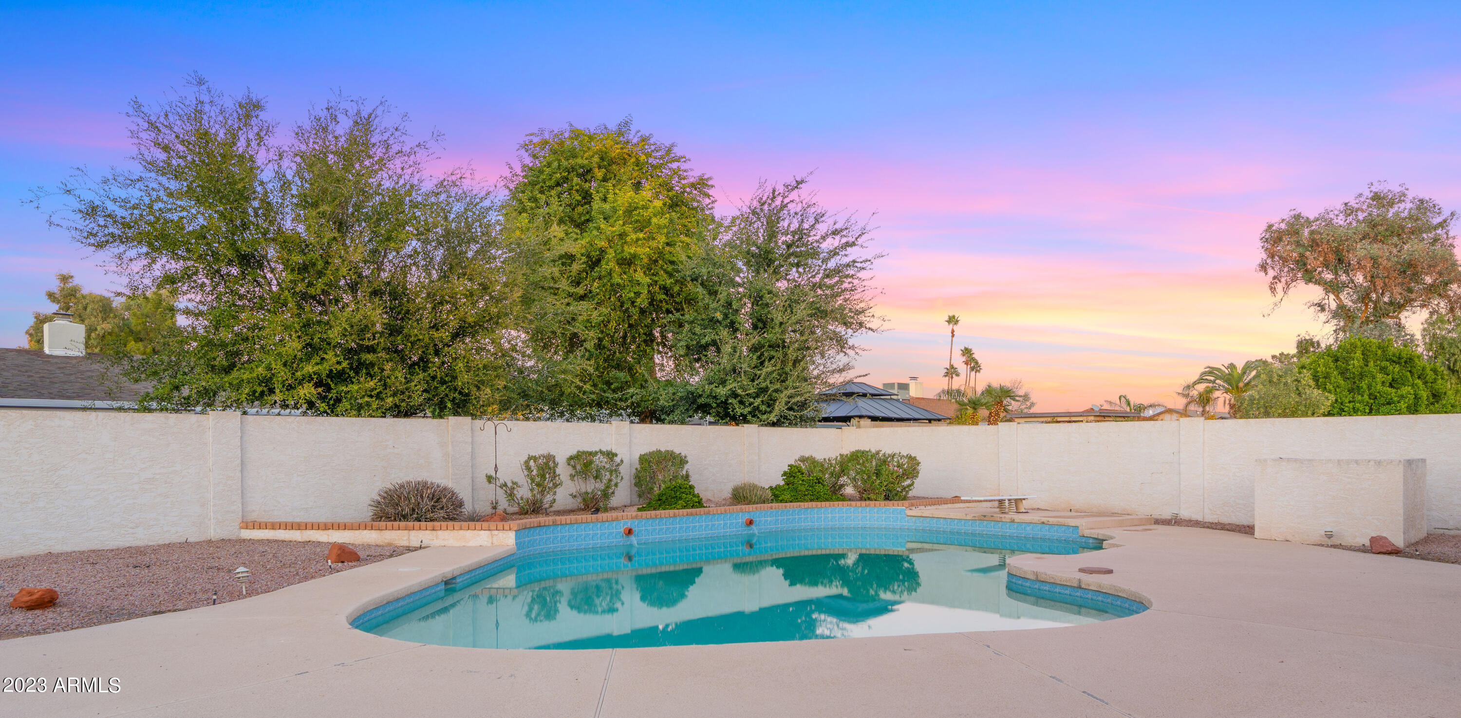 6226 W Charter Oak Road