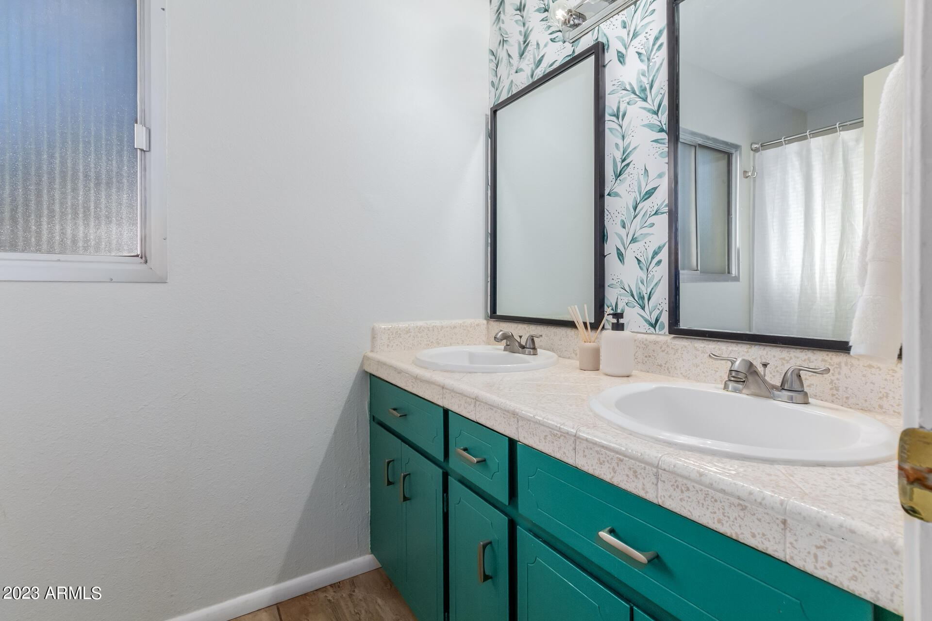 8312 E Via De Las Flores --