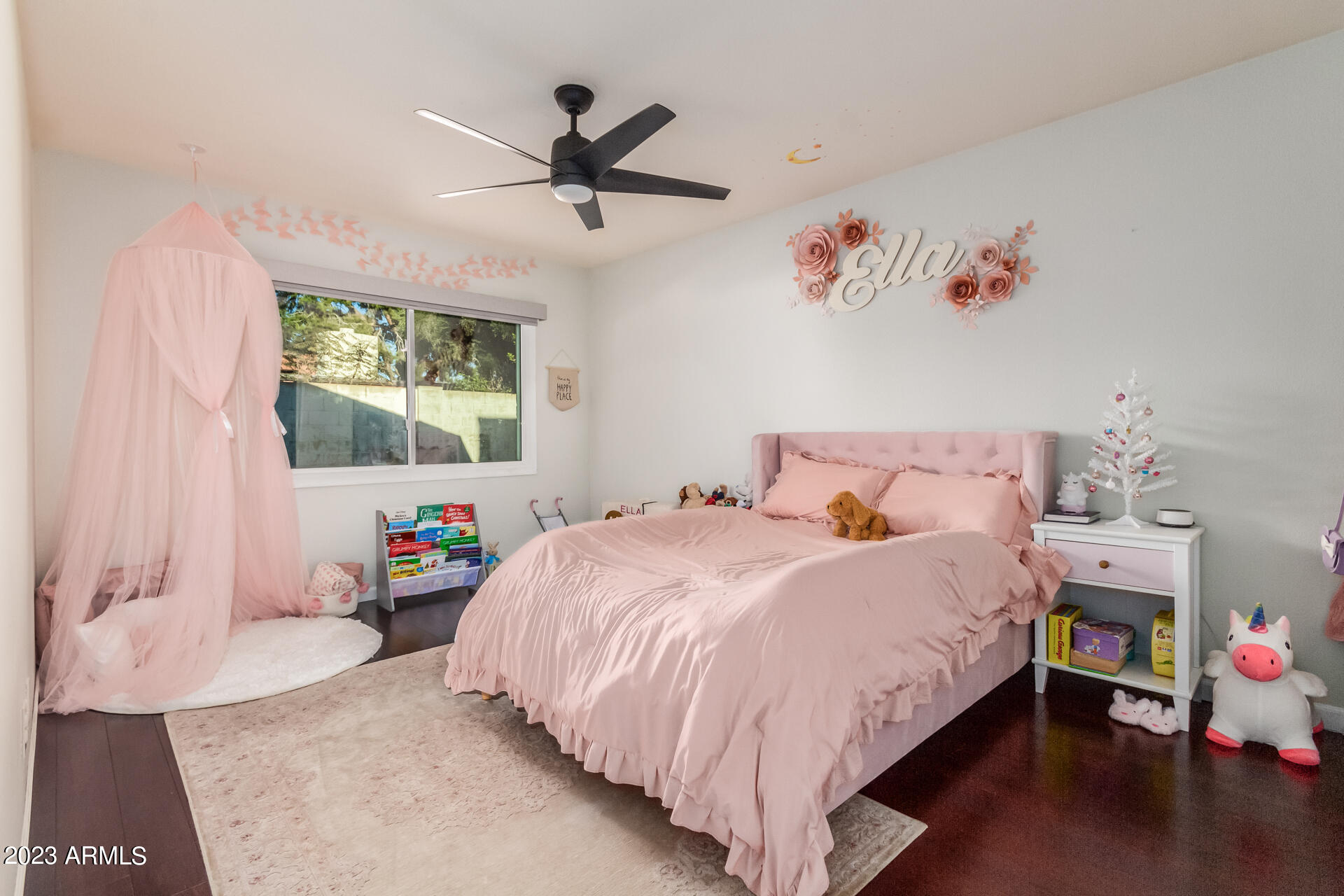 8312 E Via De Las Flores --