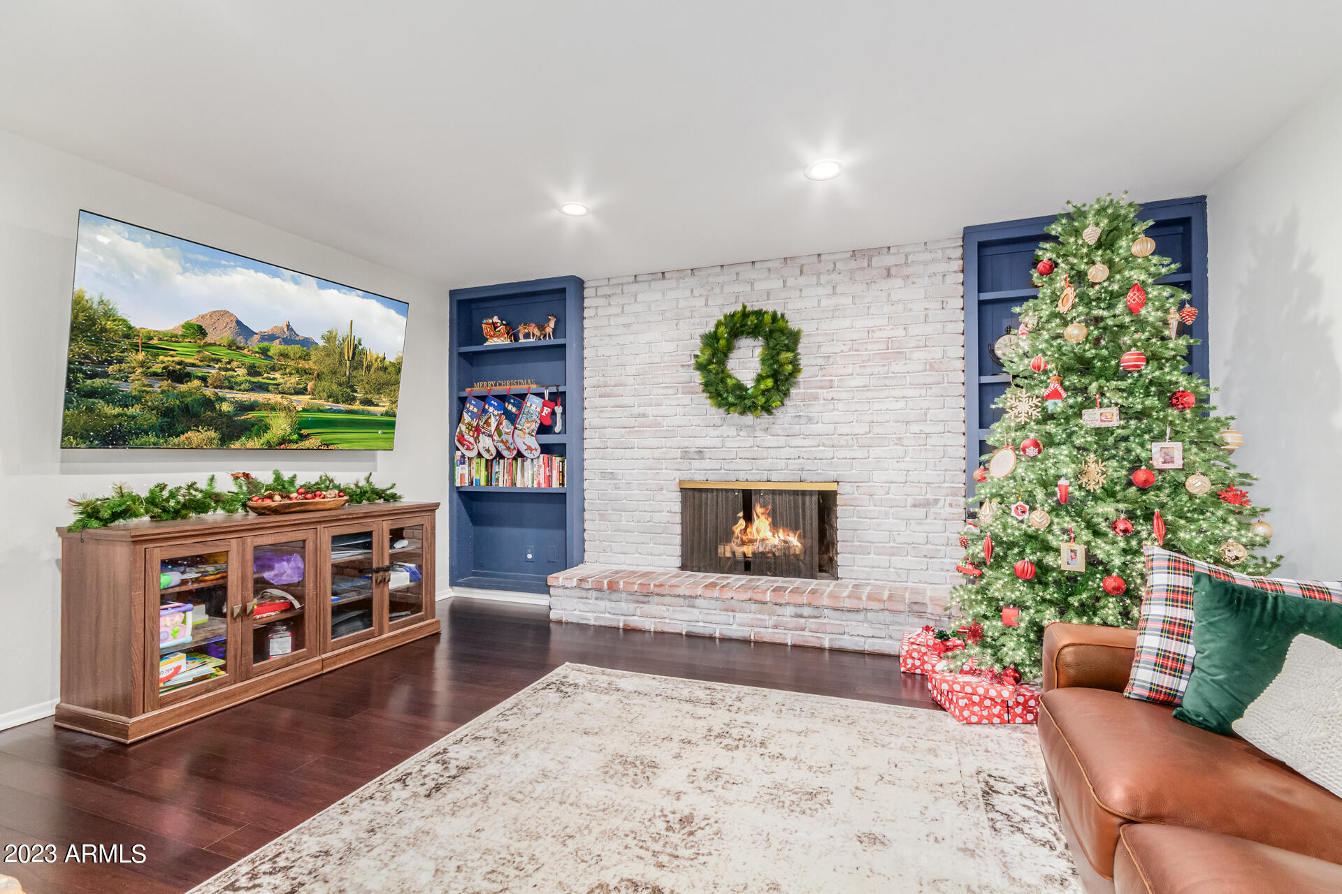 8312 E Via De Las Flores --