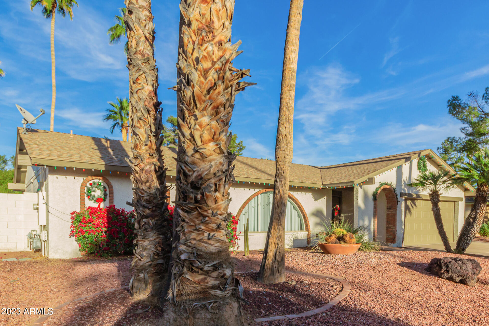 8312 E Via De Las Flores --