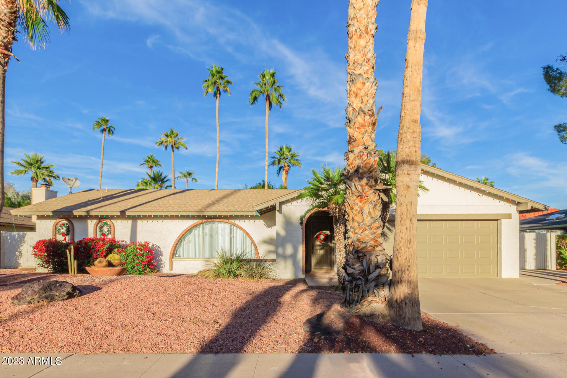 8312 E Via De Las Flores --