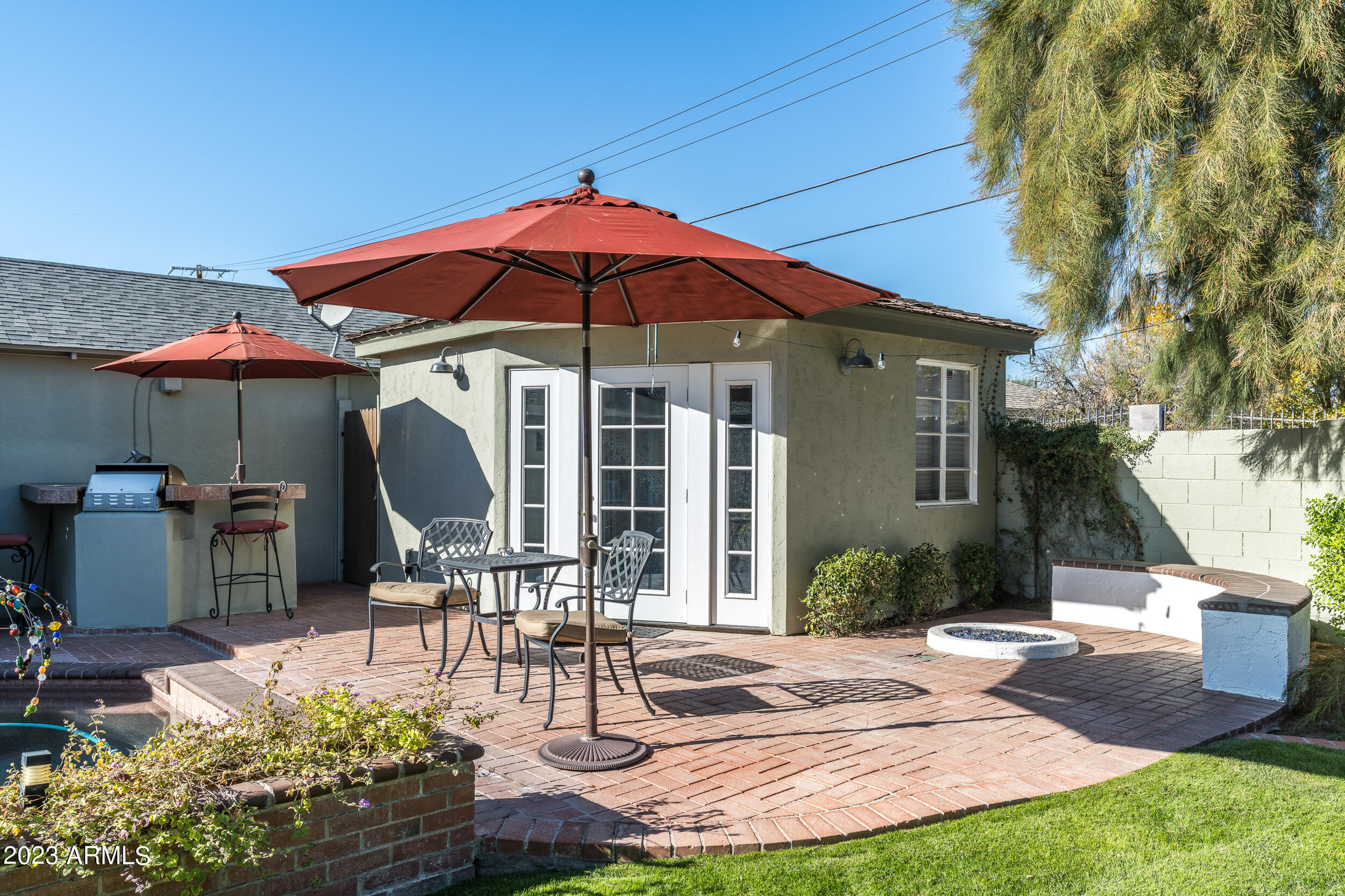 526 W VIRGINIA Avenue