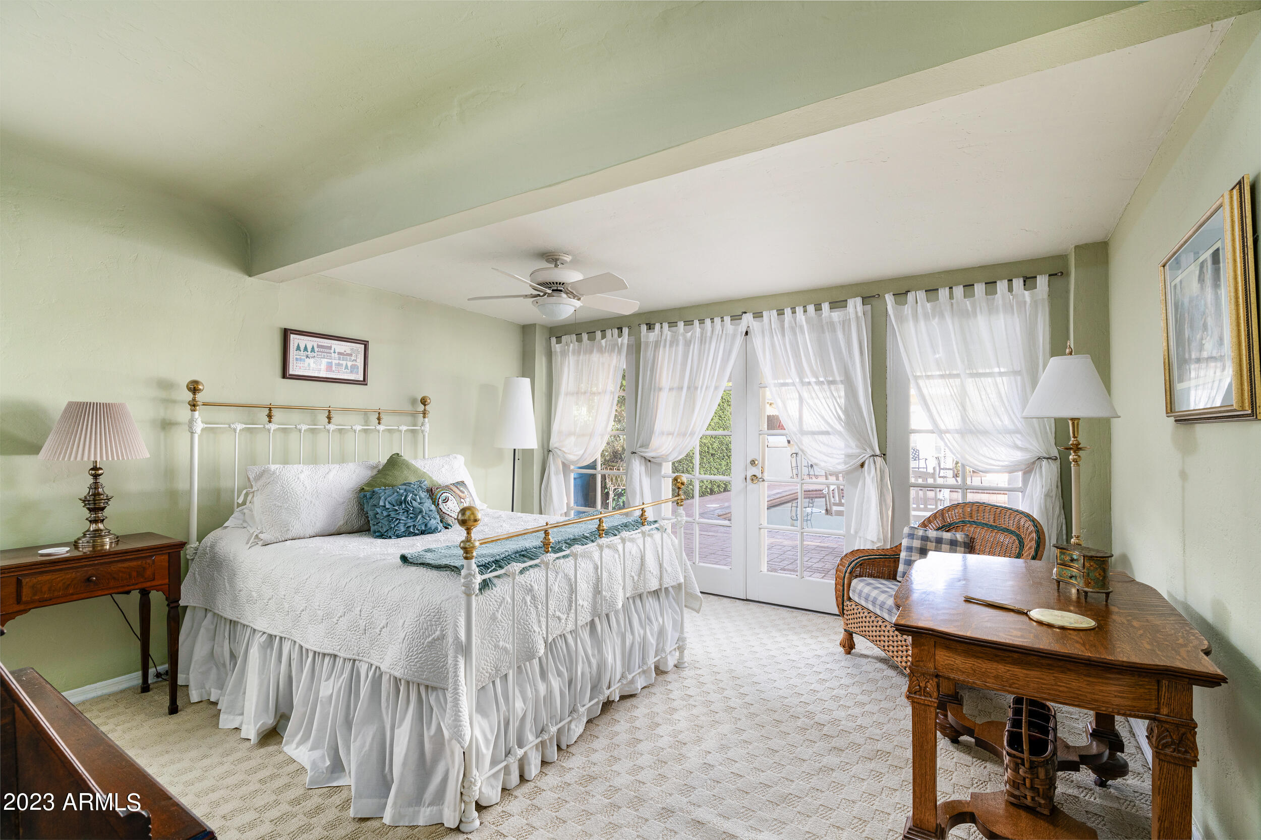 526 W VIRGINIA Avenue