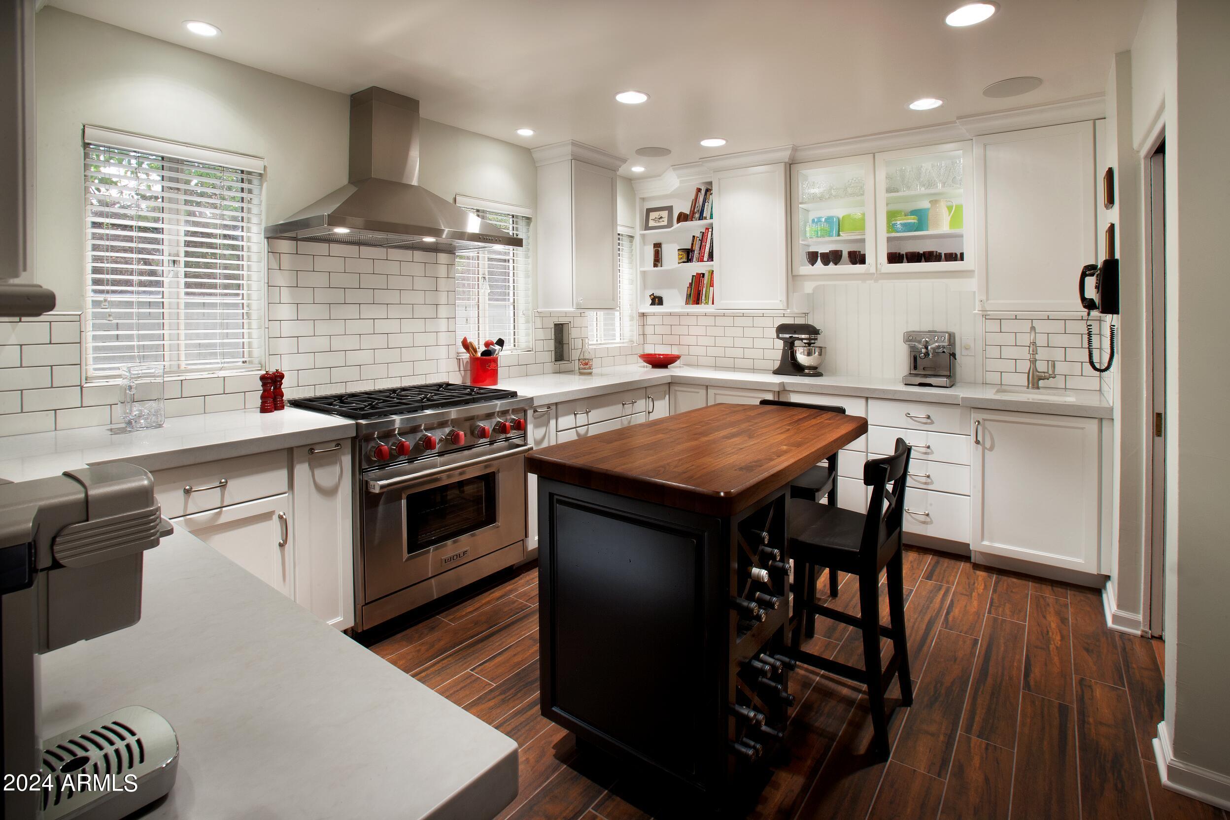 526 W VIRGINIA Avenue