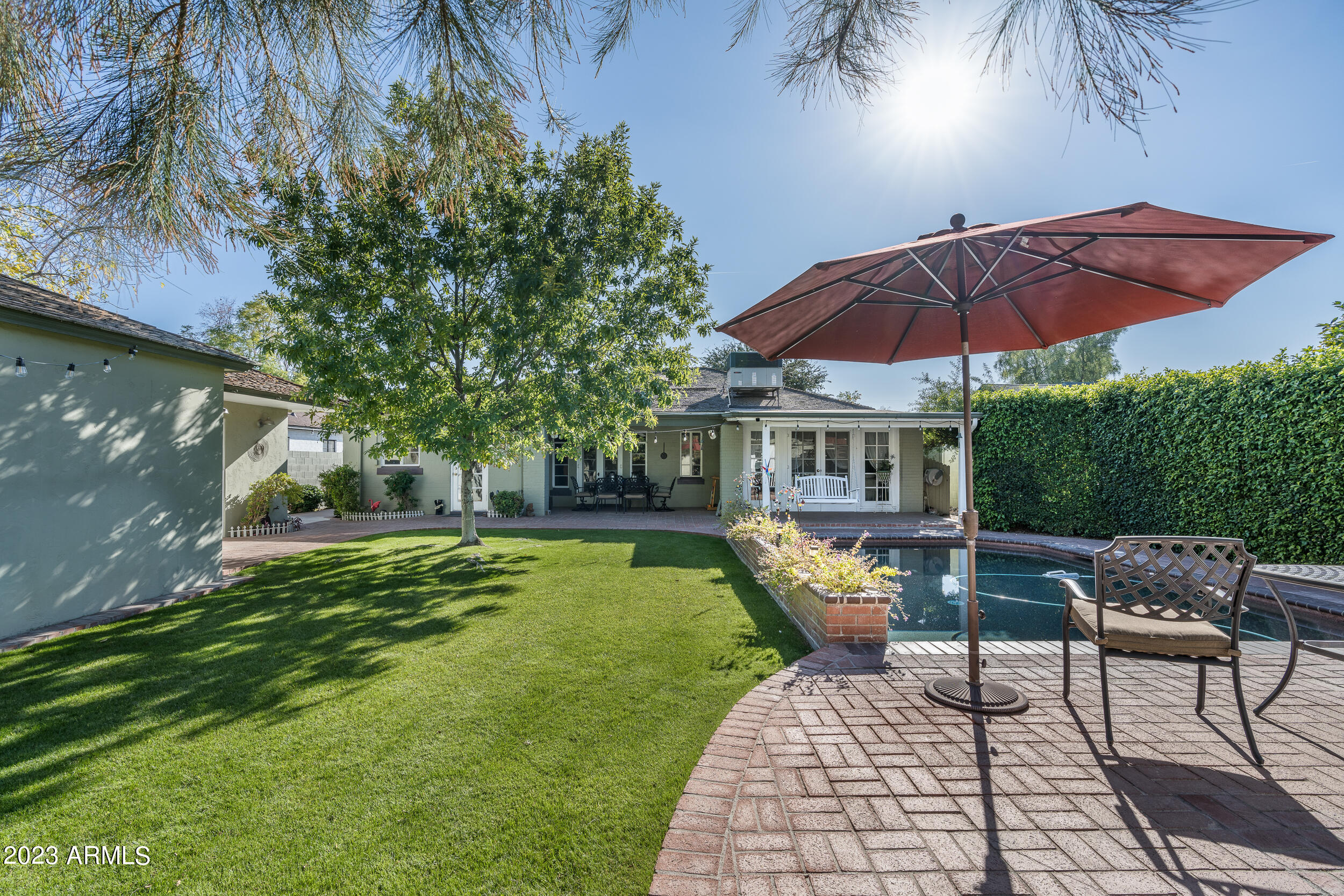 526 W VIRGINIA Avenue