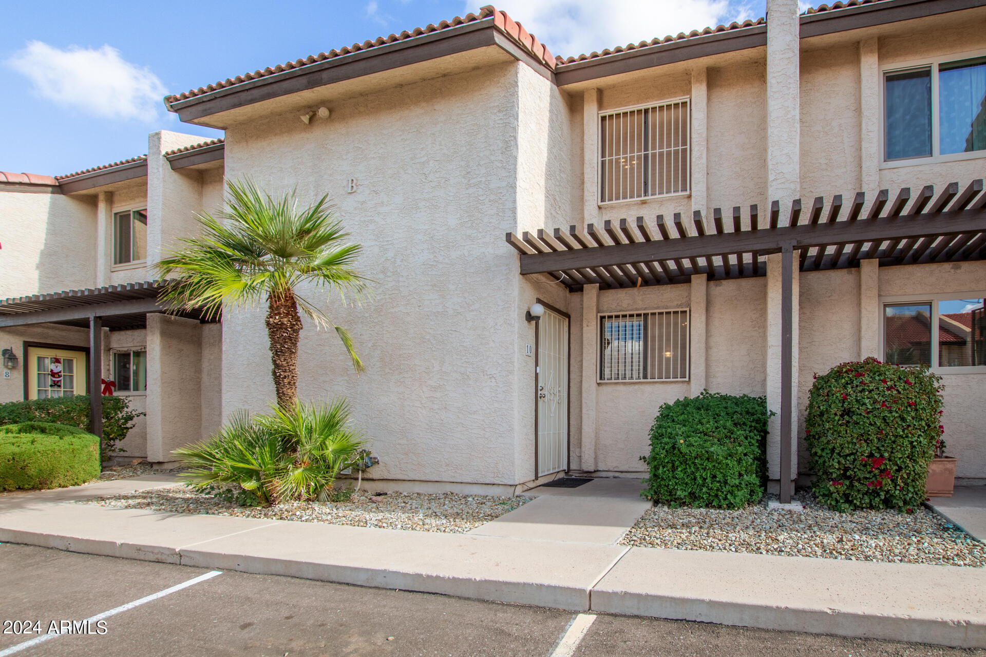 10631 N 15TH Way Unit: 10
