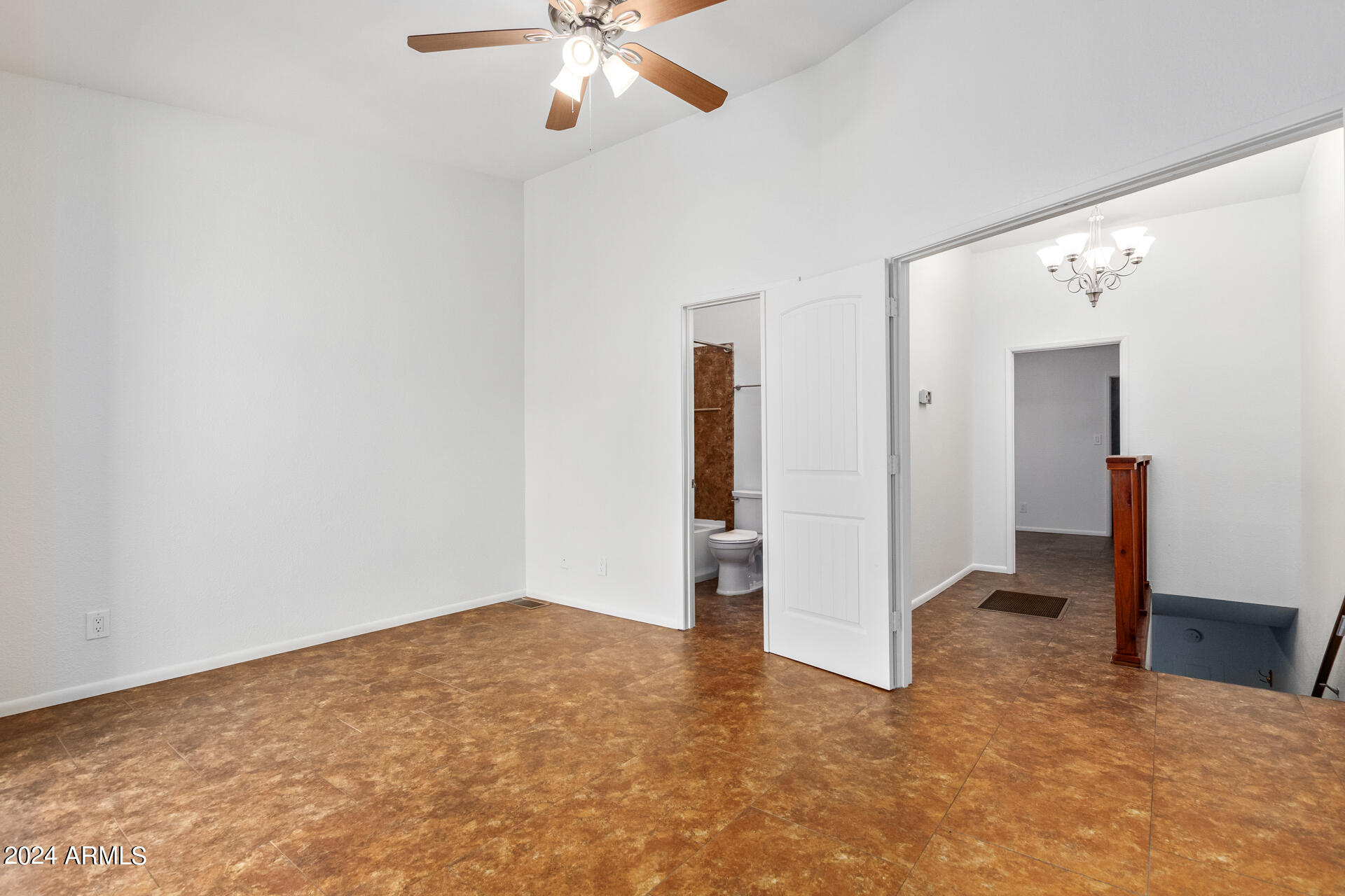 10631 N 15TH Way Unit: 10