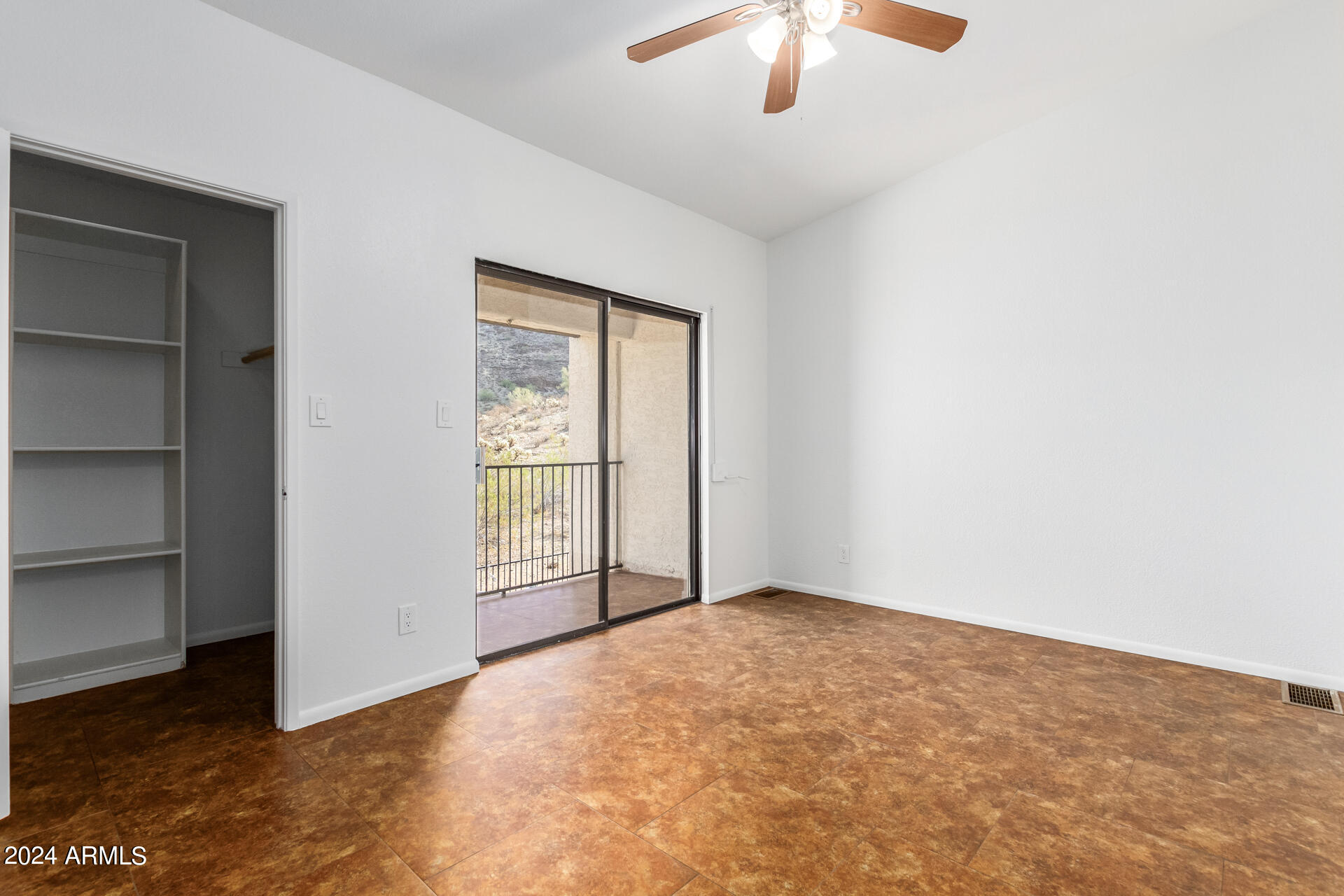 10631 N 15TH Way Unit: 10