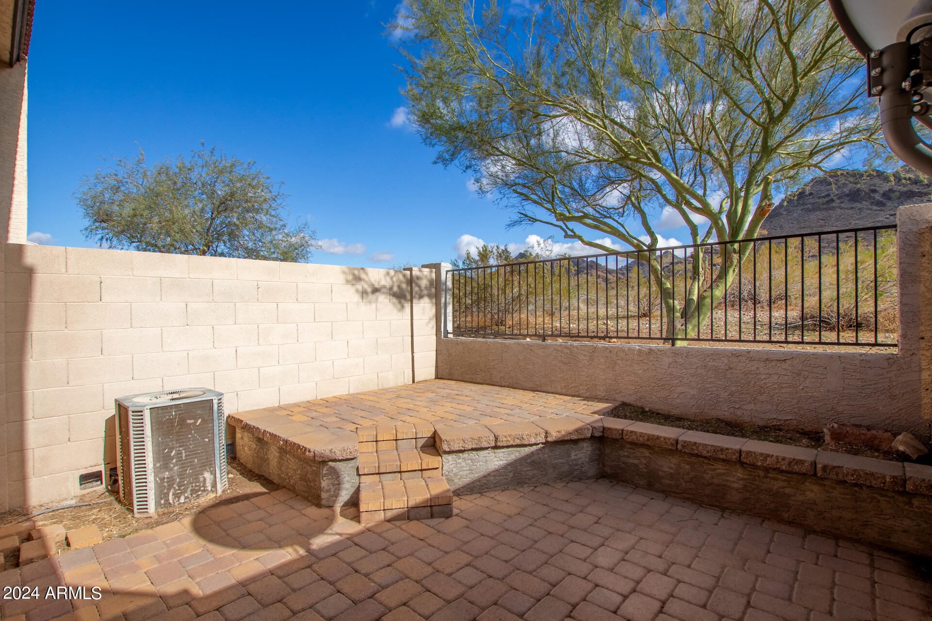 10631 N 15TH Way Unit: 10
