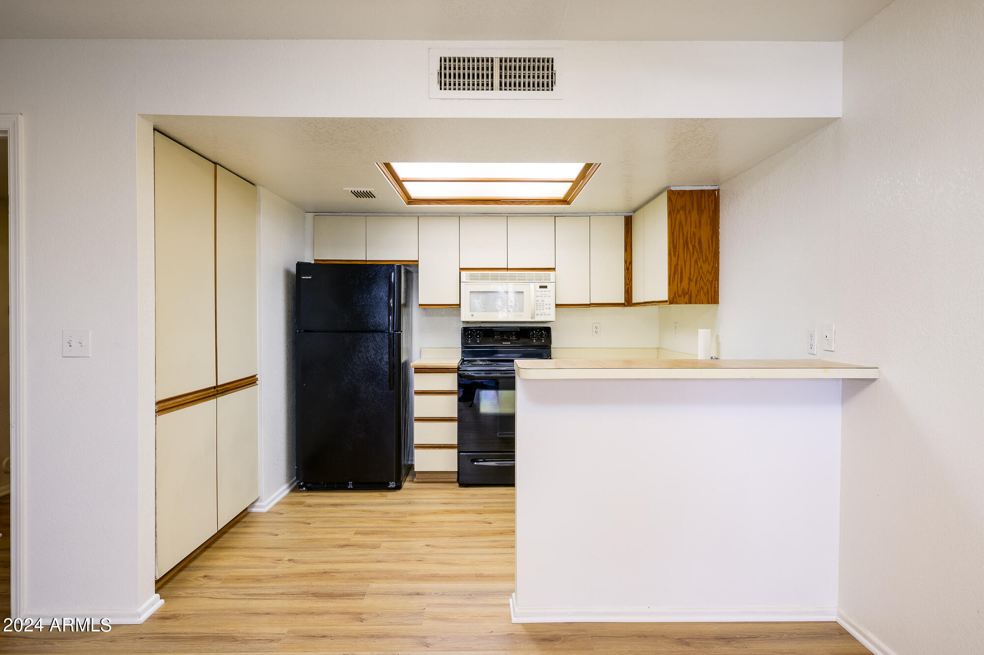 1351 N PLEASANT Drive Unit: 1173