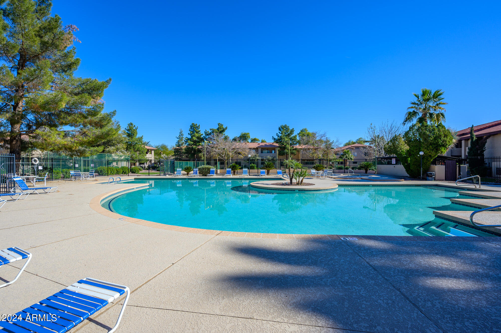 1351 N PLEASANT Drive Unit: 1173