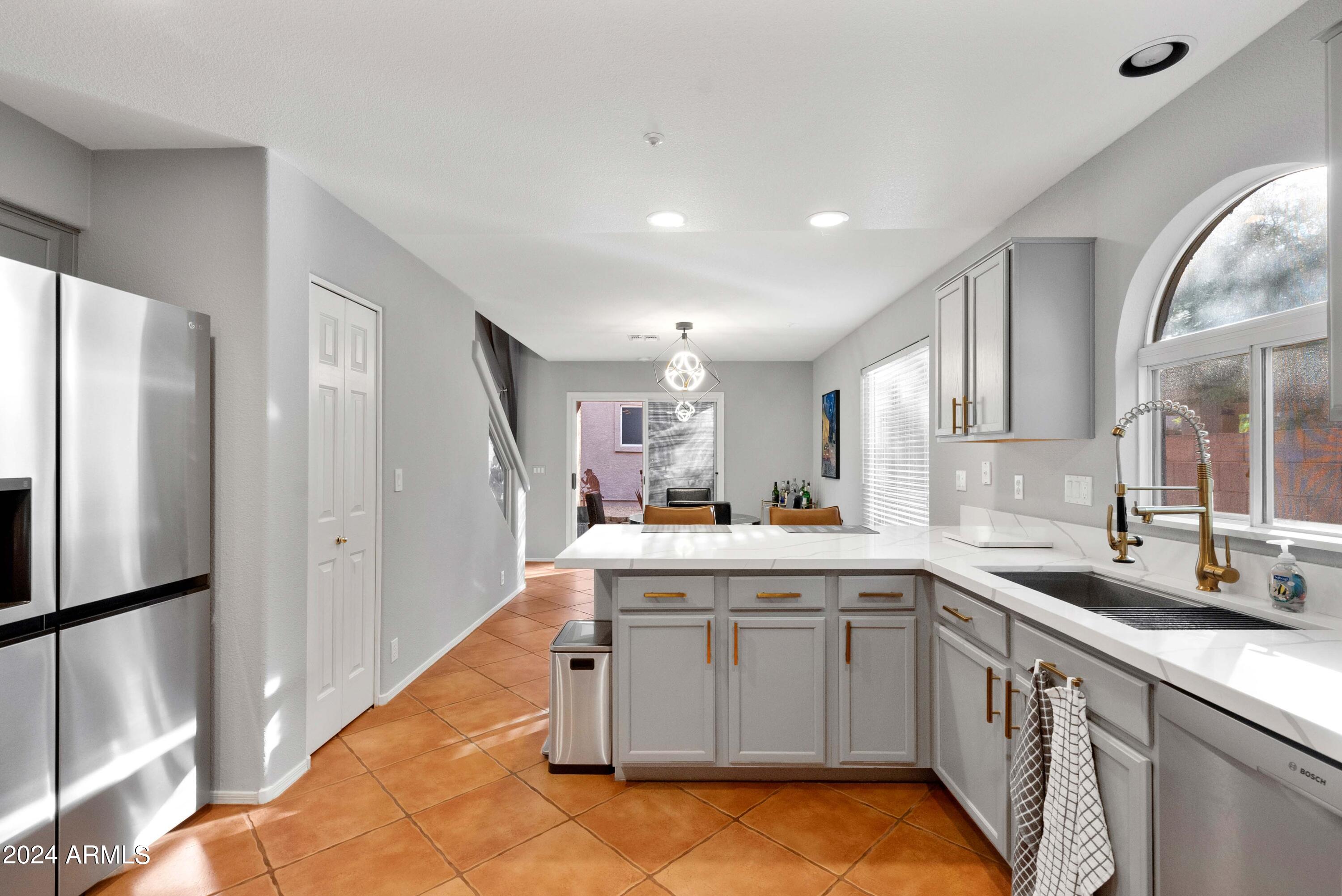 7650 E WILLIAMS Drive Unit: 1070