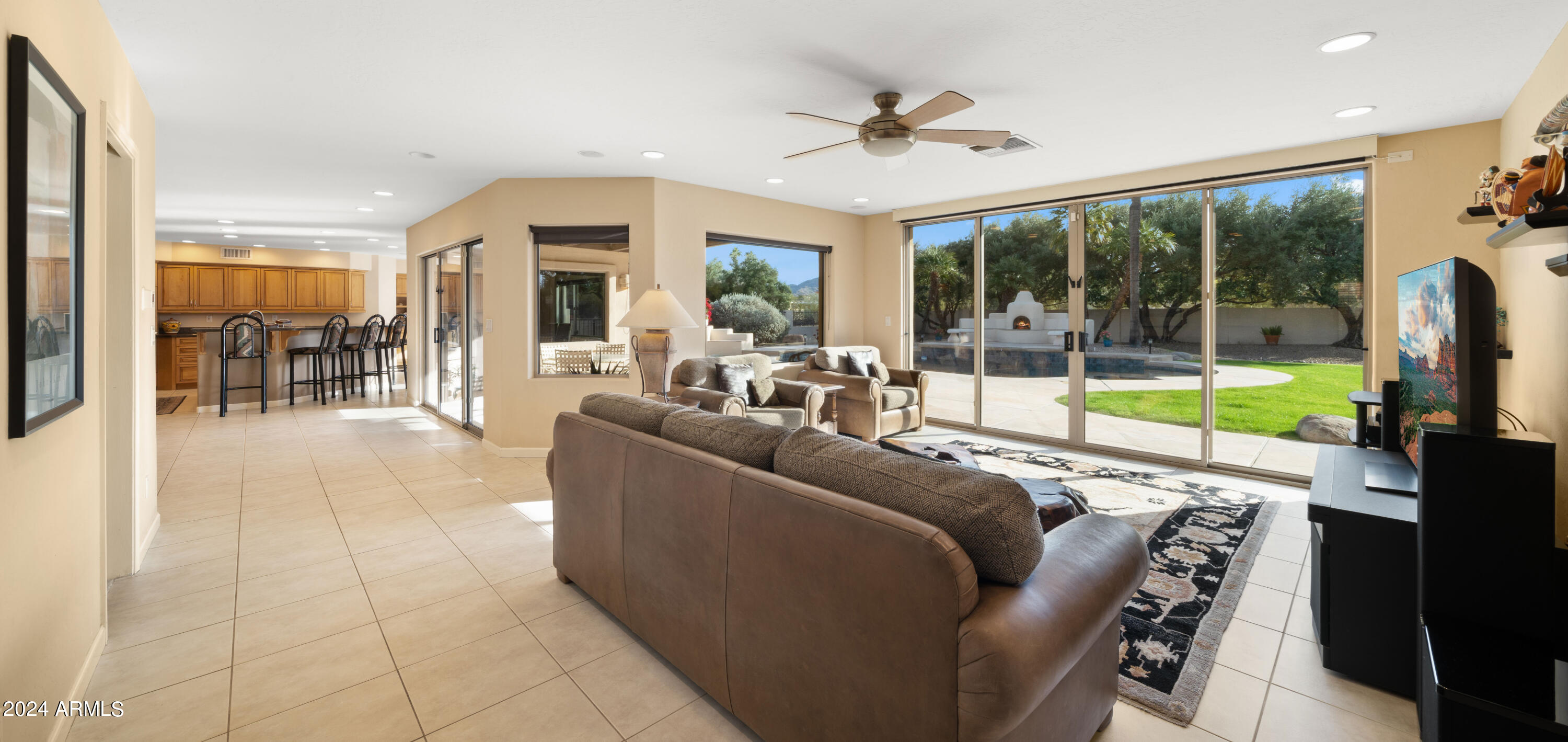 4535 E ONYX Avenue