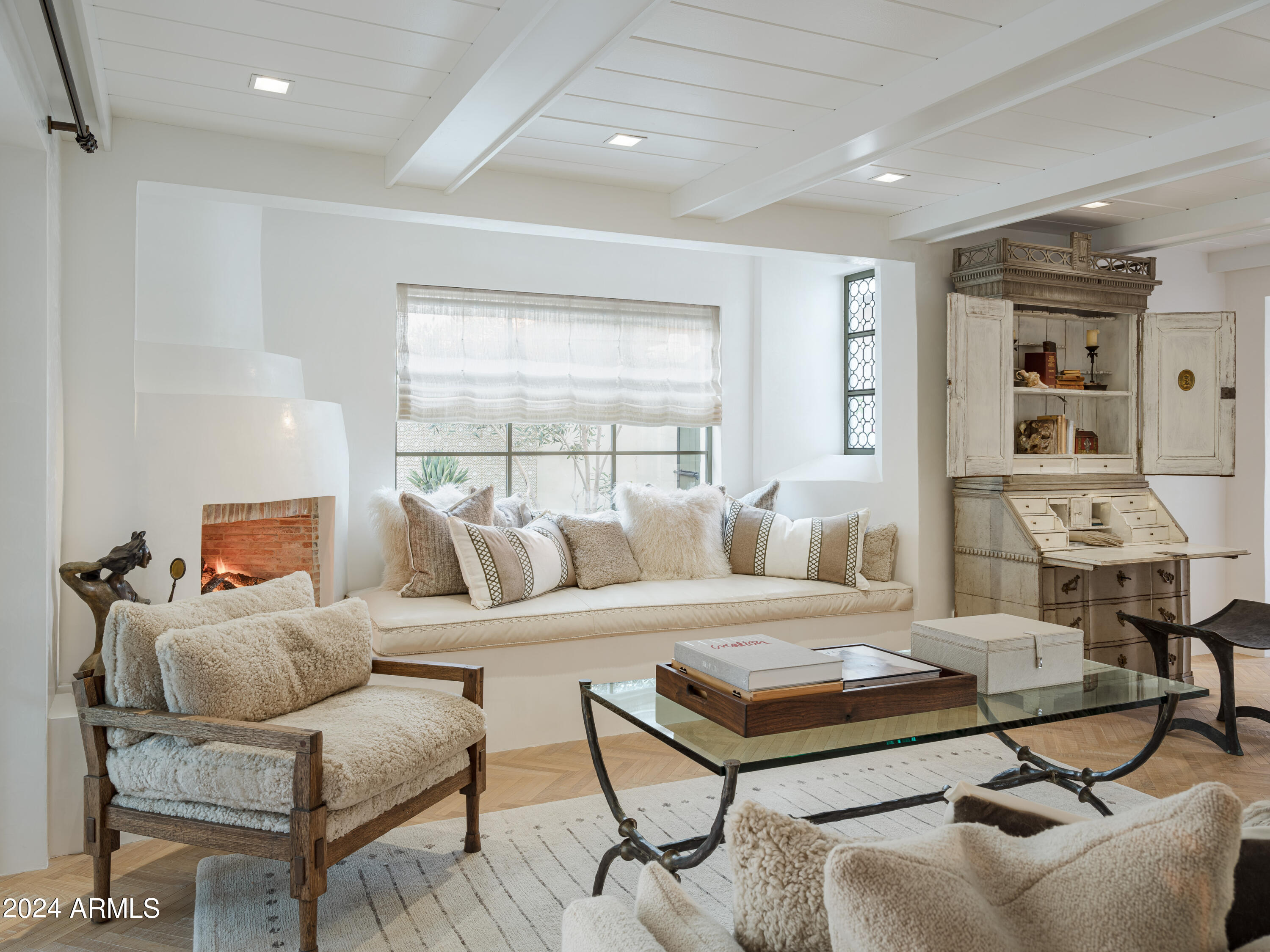 5101 N CASA BLANCA Drive Unit: 5