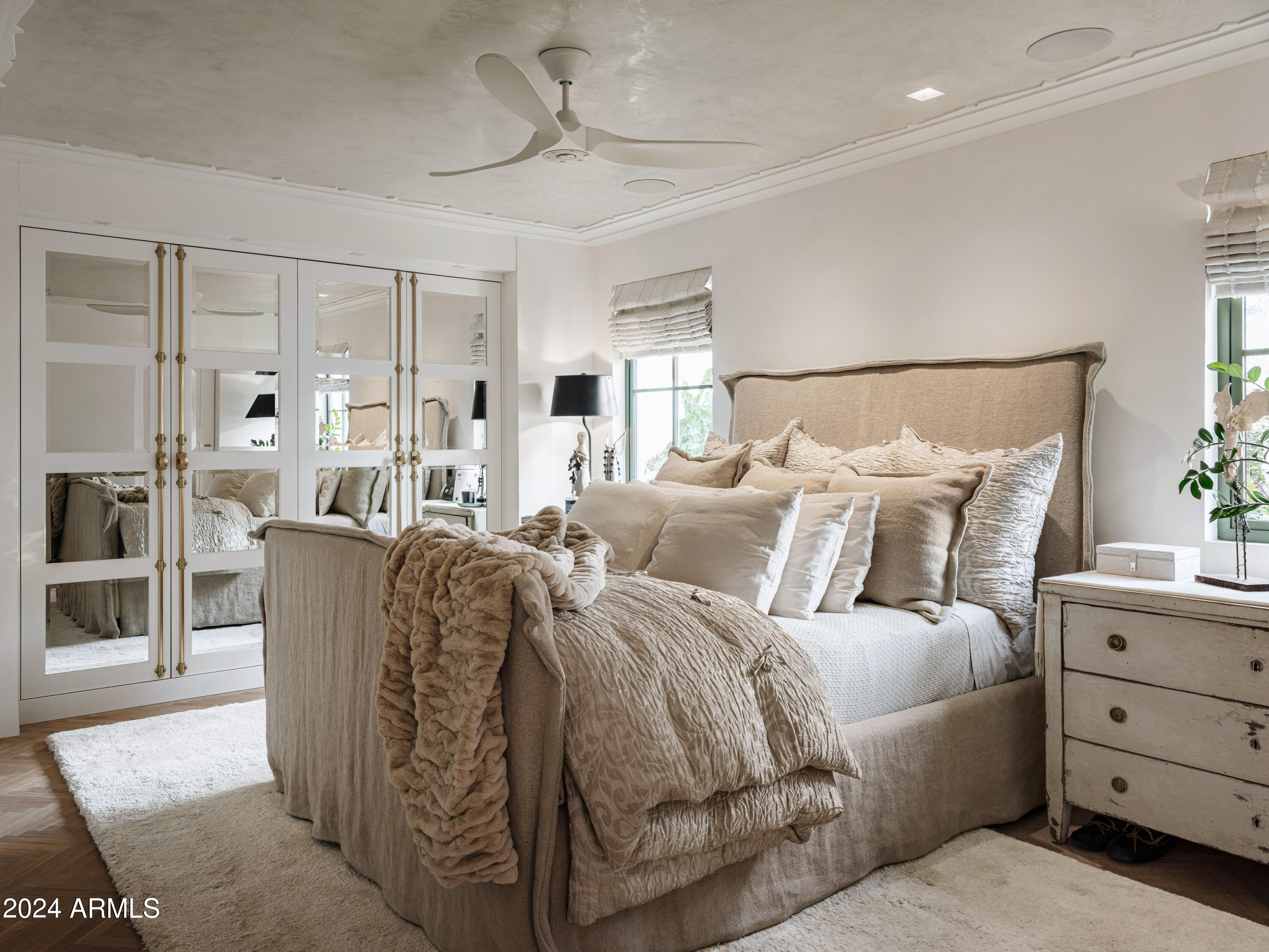 5101 N CASA BLANCA Drive Unit: 5