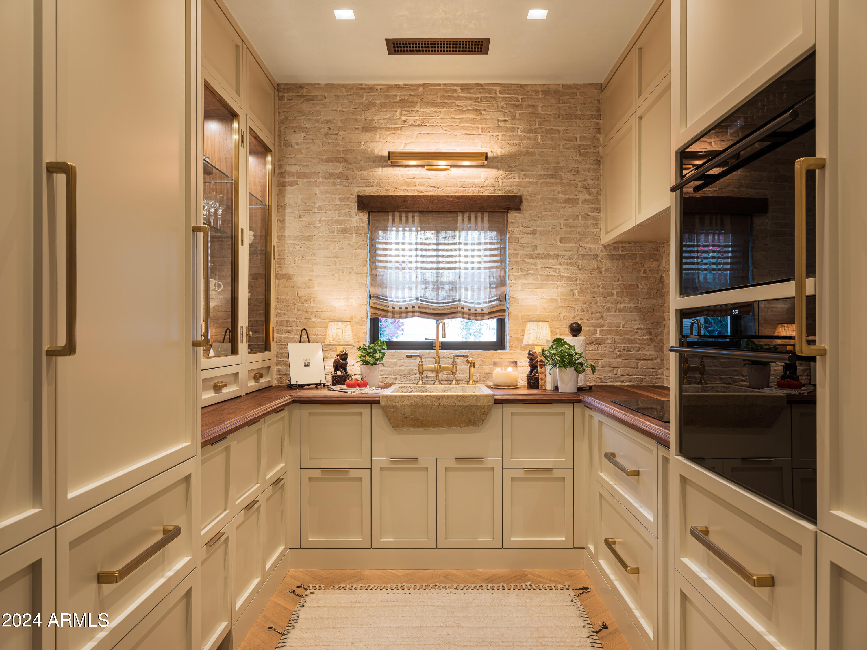 5101 N CASA BLANCA Drive Unit: 5